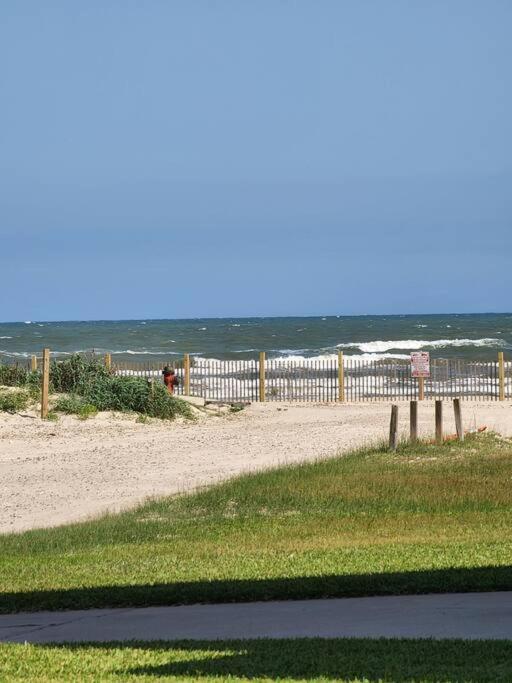 Beachview Beauty Steps To The In West G Town Galveston