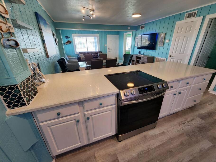 Beachview Beauty Steps To The In West G Town *