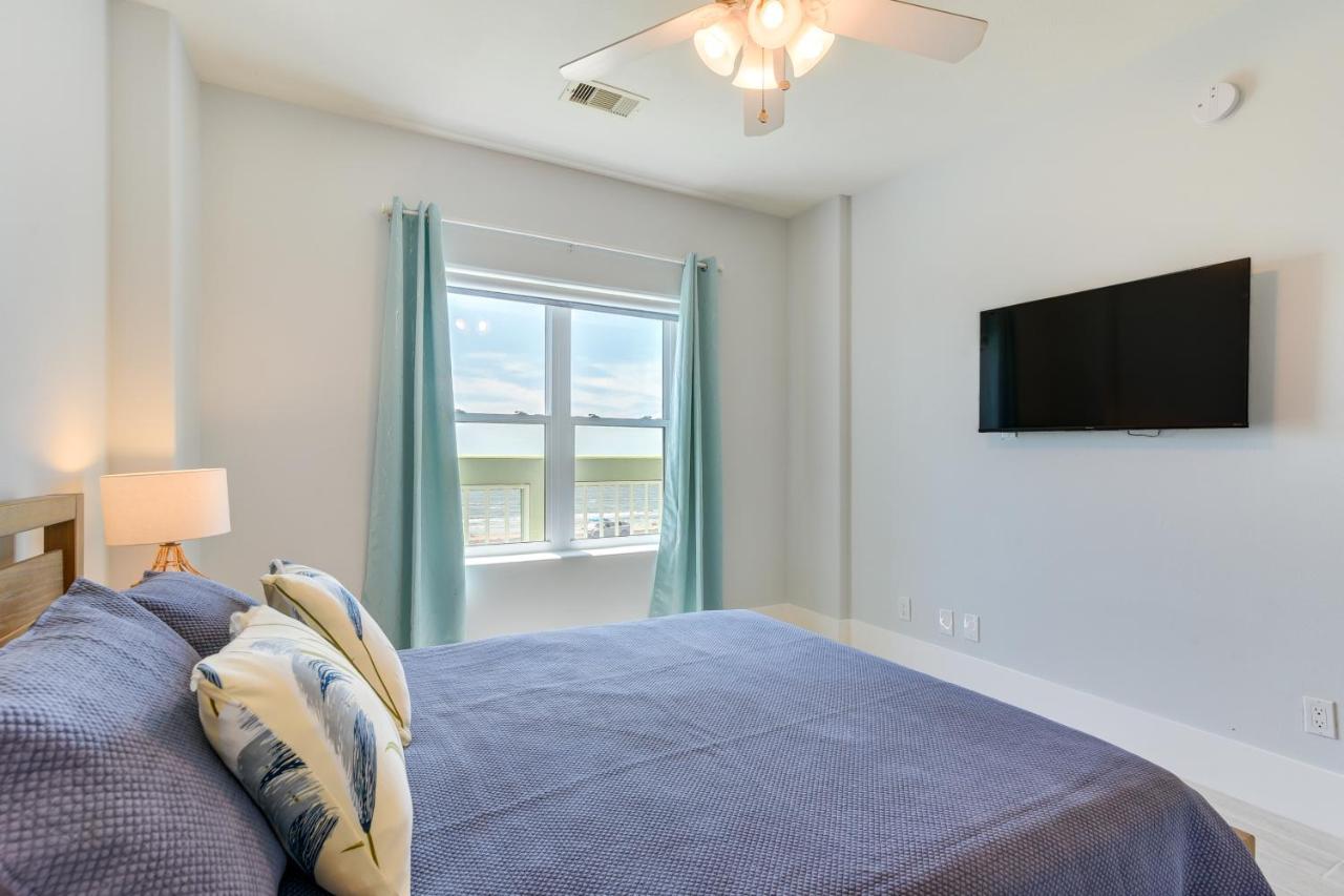 Apartment Oceanfront In Amazing Location!