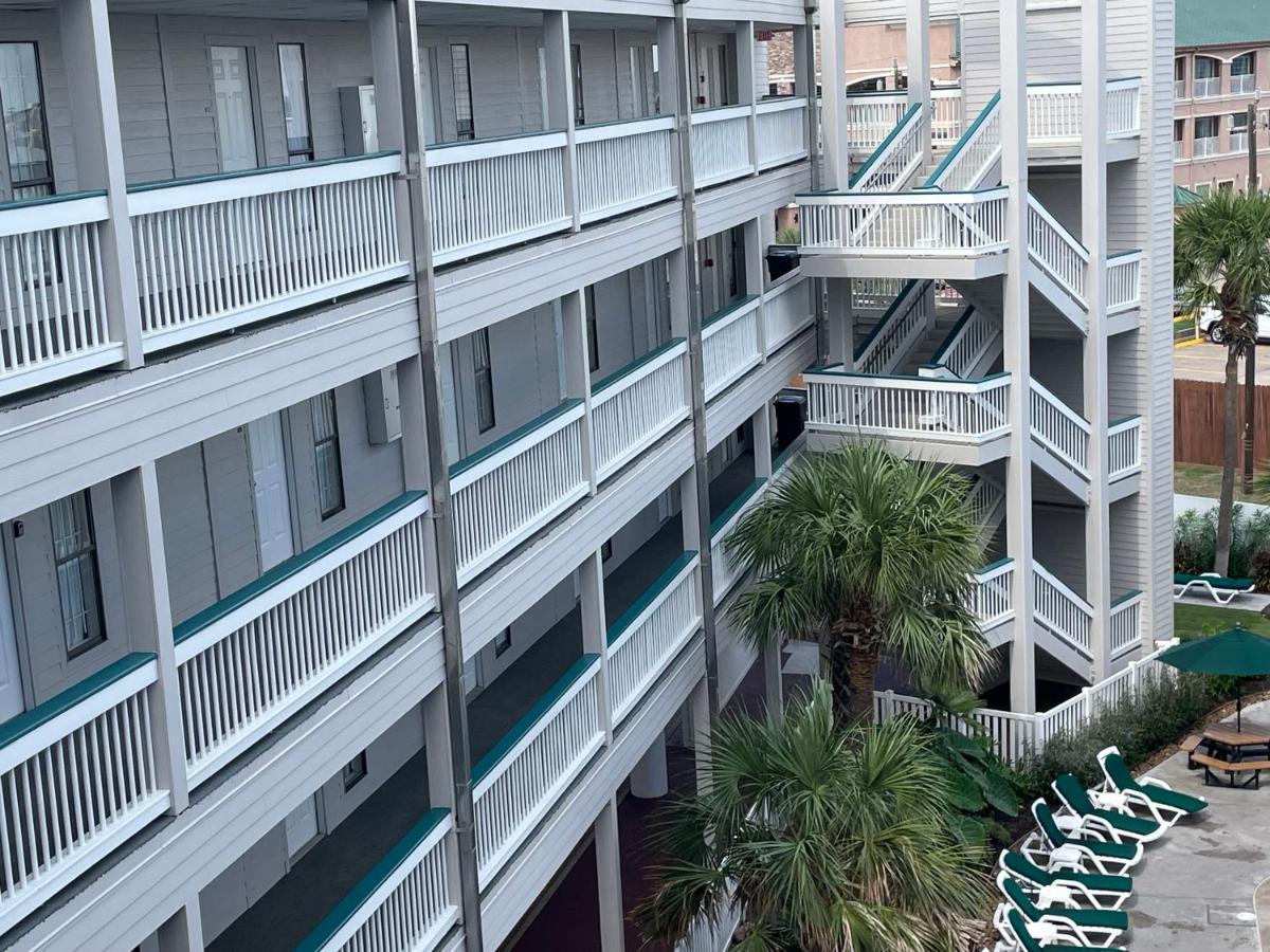 Casa Del Mar Sun Diamond One Bedroom Retreat - *