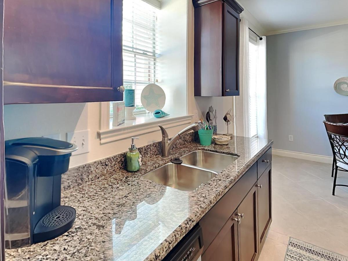 Dawn 315-saltwater Escape Apartment