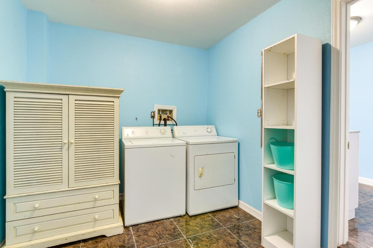 Family-friendly Walk To Beach! * Galveston