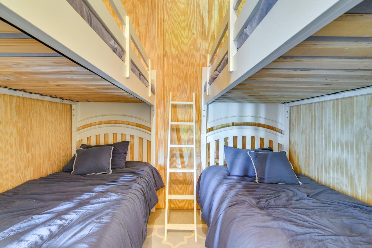 Holiday home Family-friendly Walk To Beach! Galveston