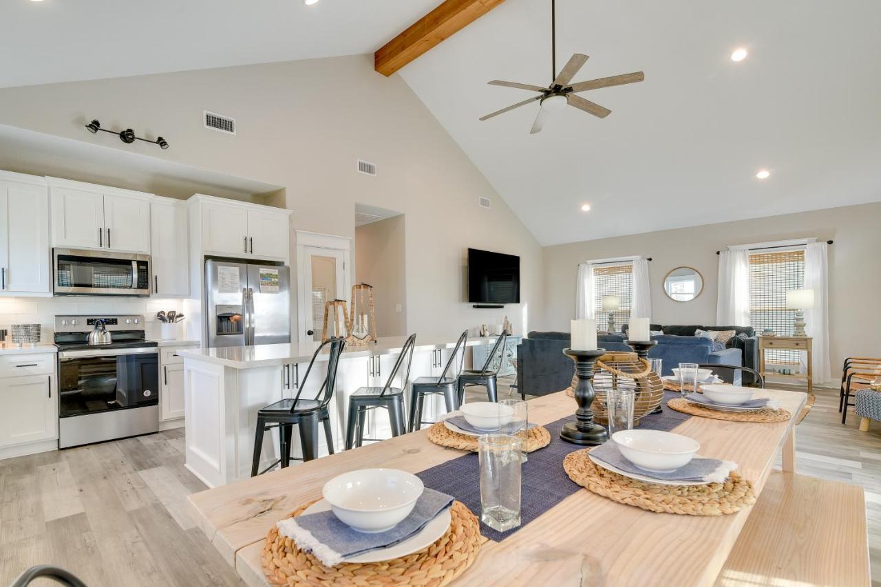 With Pool Access, Walk To Beaches!