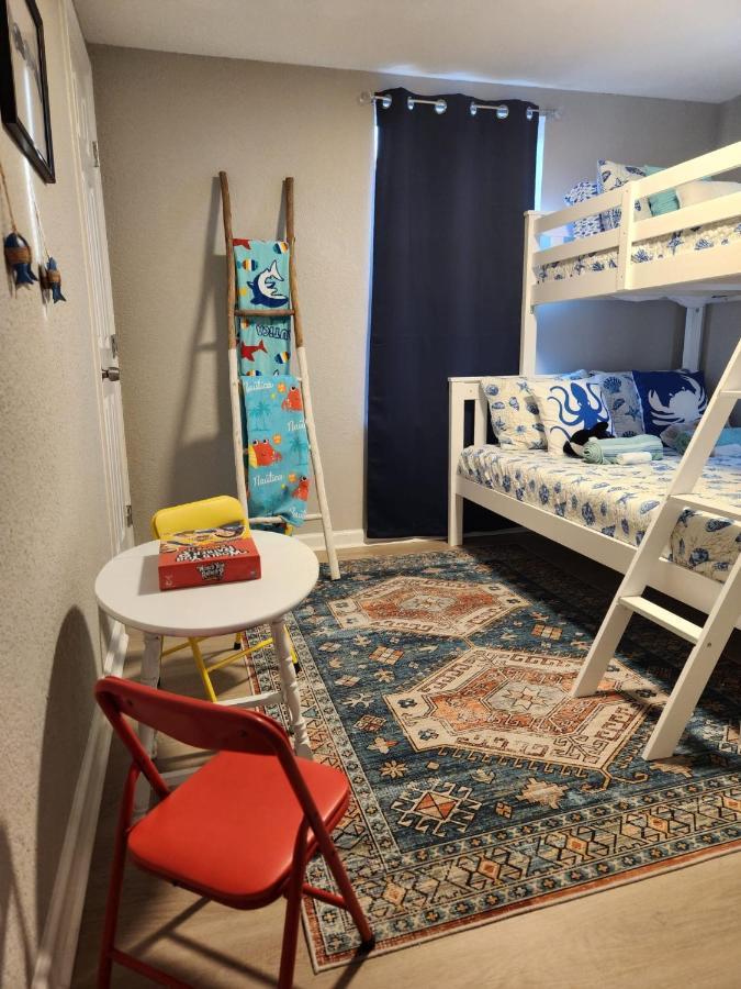 Vacation In Style At The Holiday home Galveston