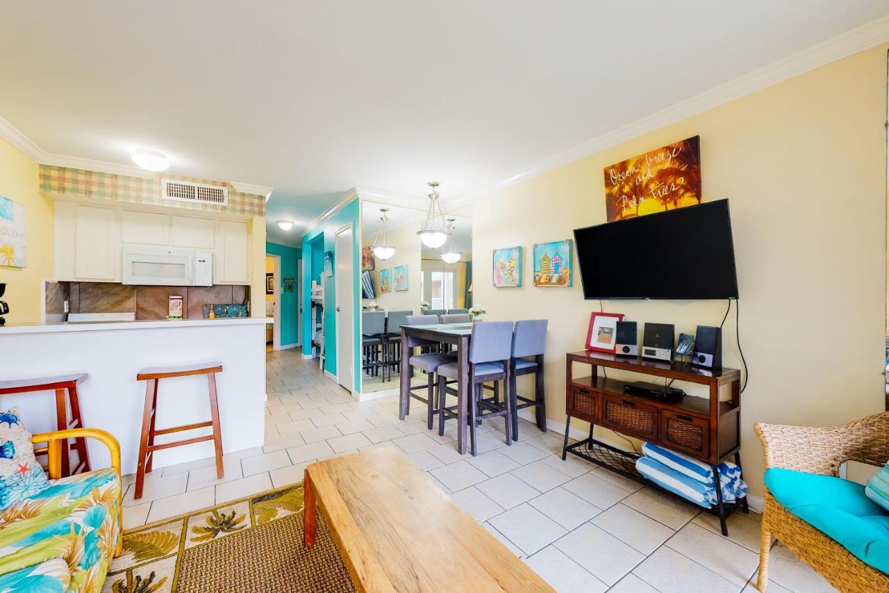Victorian Barefoot Haven Apartment