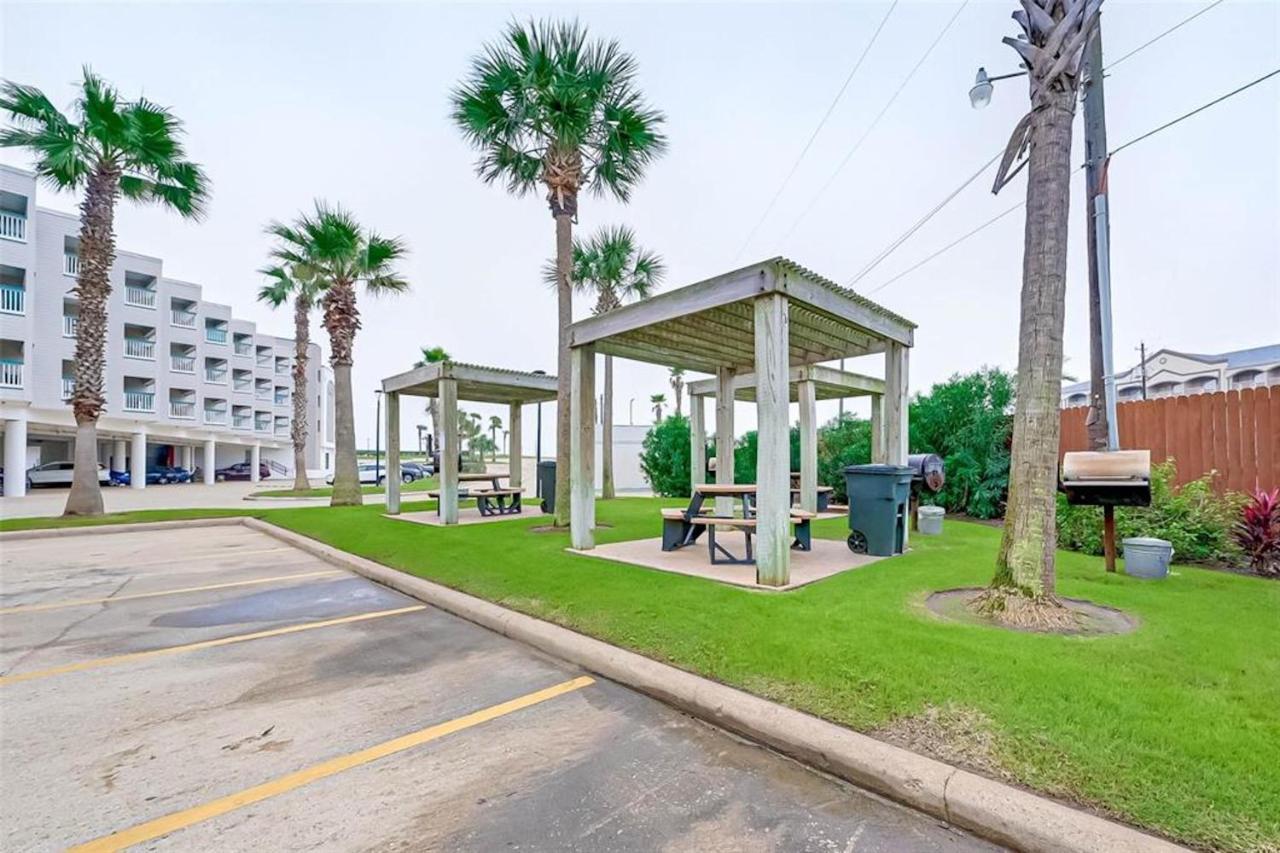 Casa Del Mar Skip To The Beach 294 Apartment Galveston