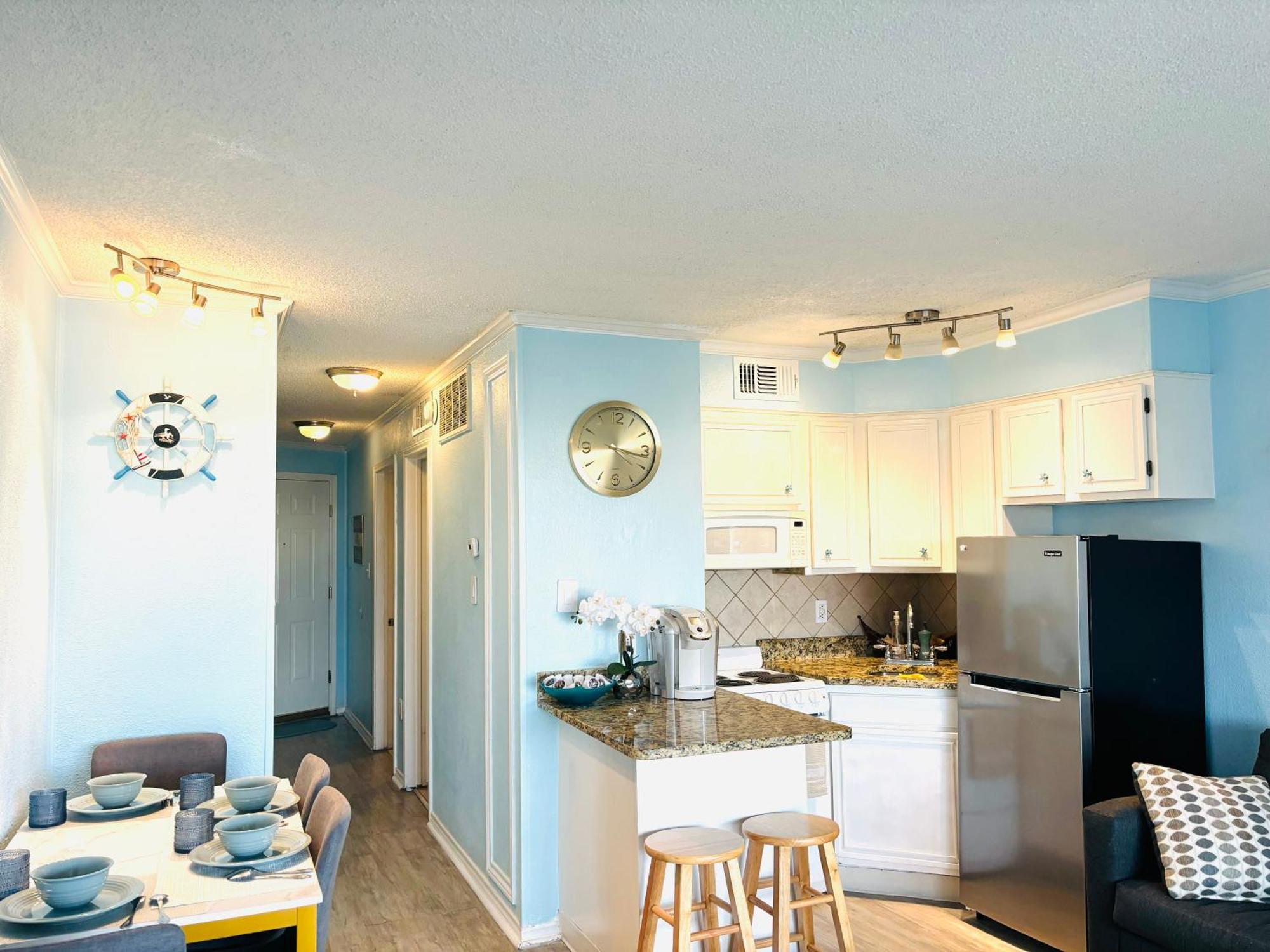 Beautiful Newly Renovated Beachfront At Casa Del Mars Aparthotel Galveston