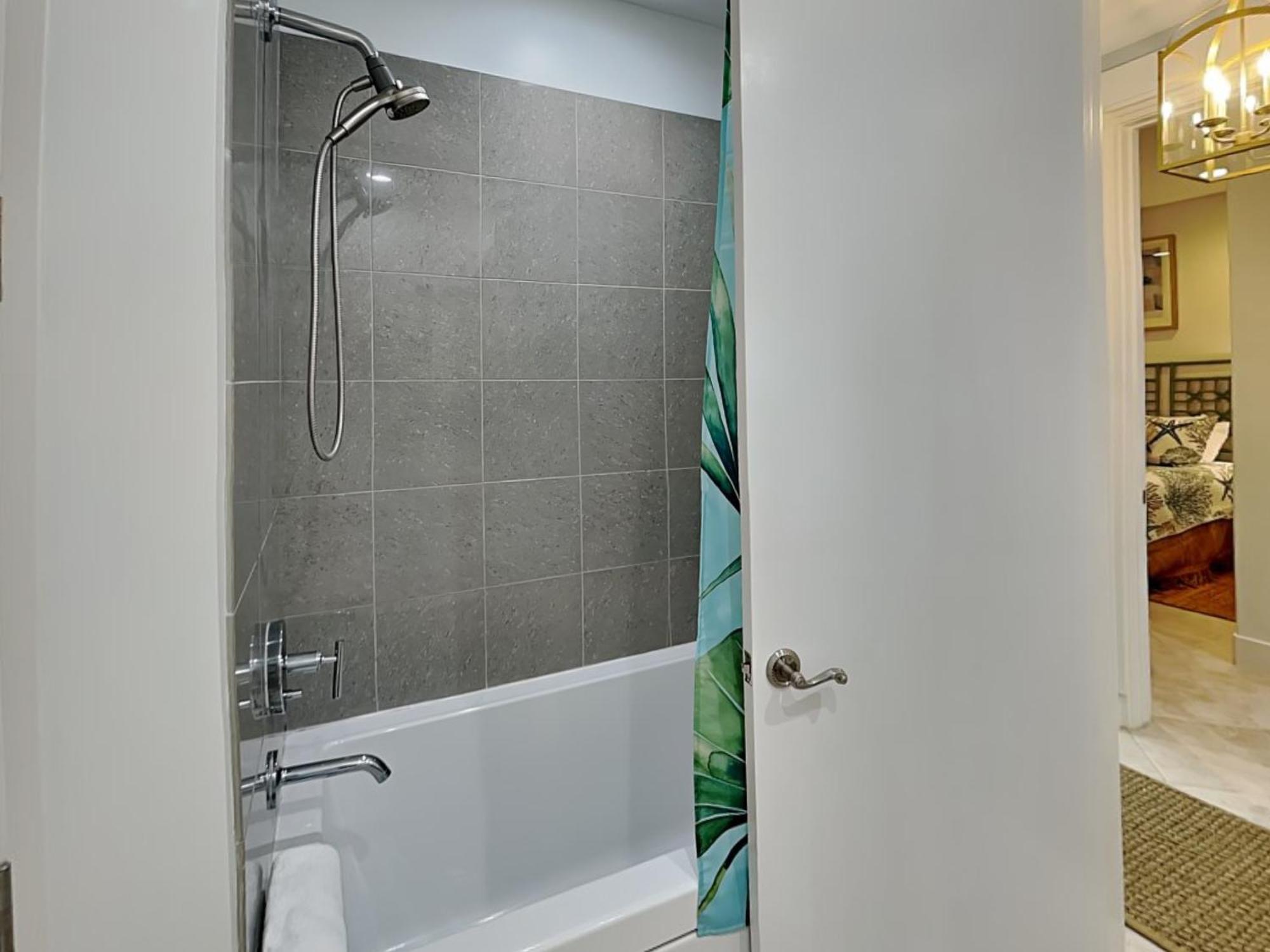 Diamond 203 - Coastal Chic Apartment
