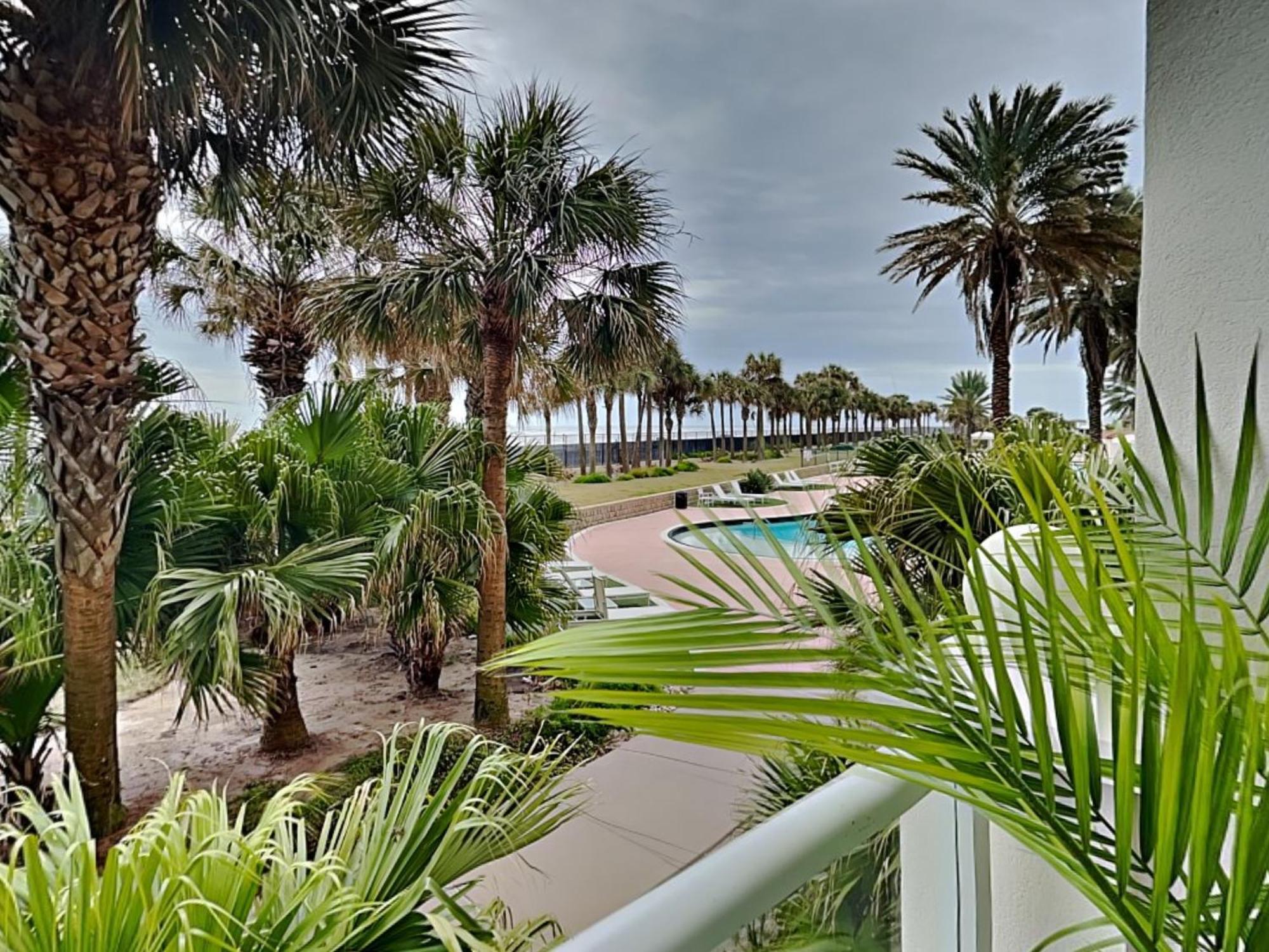Diamond 203 - Coastal Chic Apartment Galveston