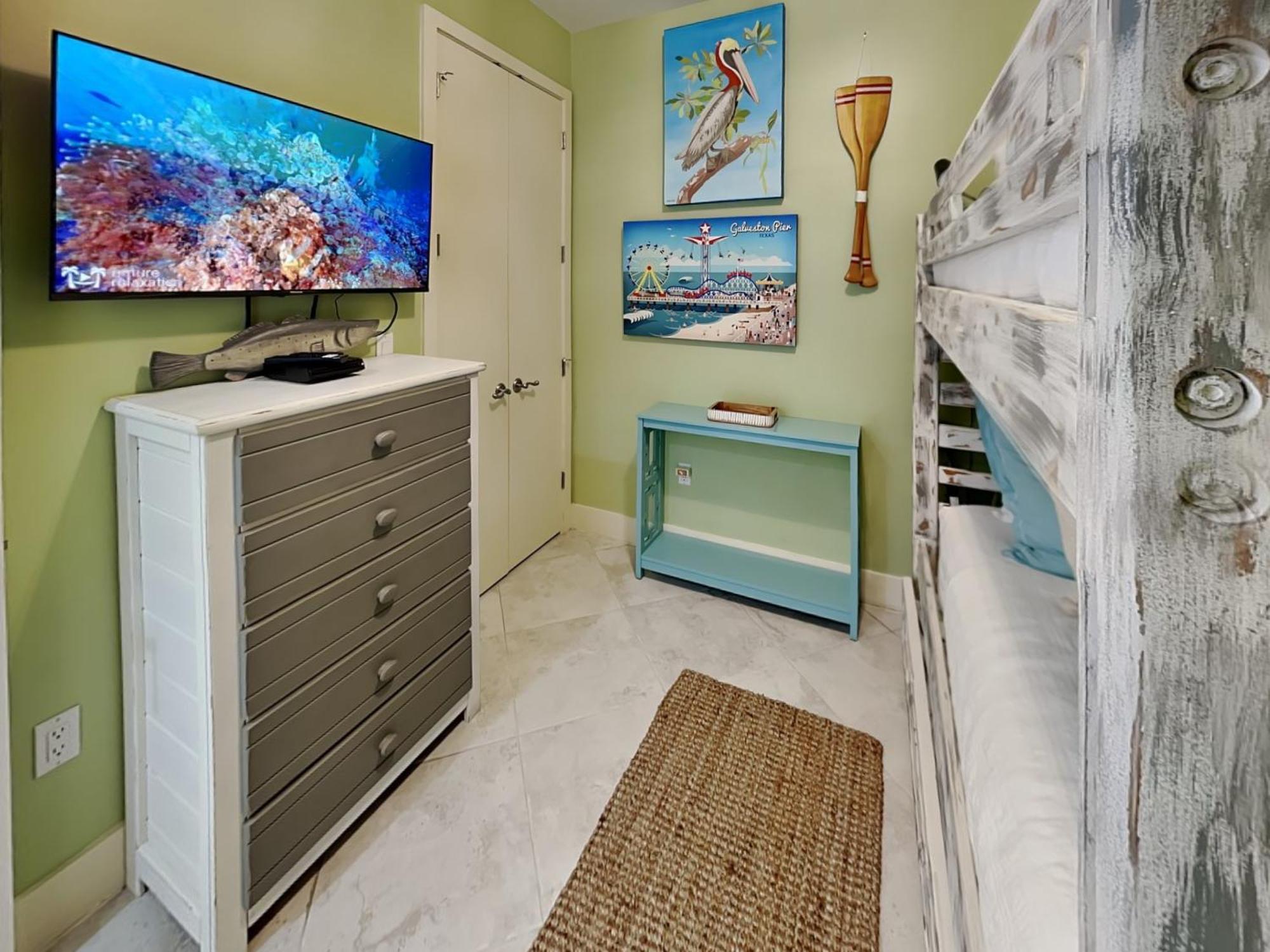 Diamond 203 - Coastal Chic Apartment *