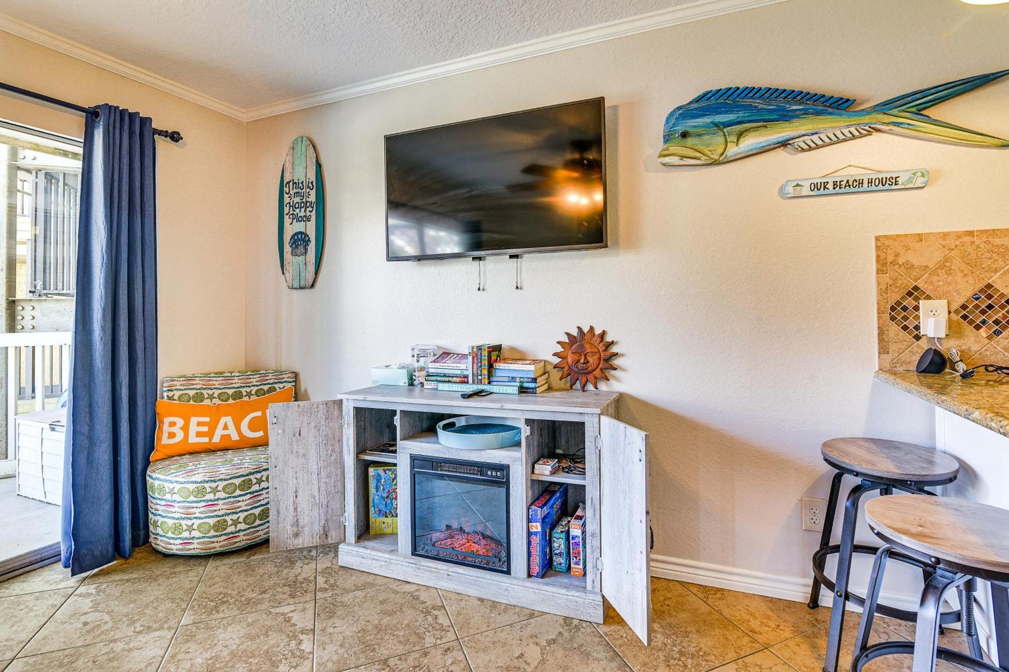 Apartment Vacation - Walk To The Beach! *