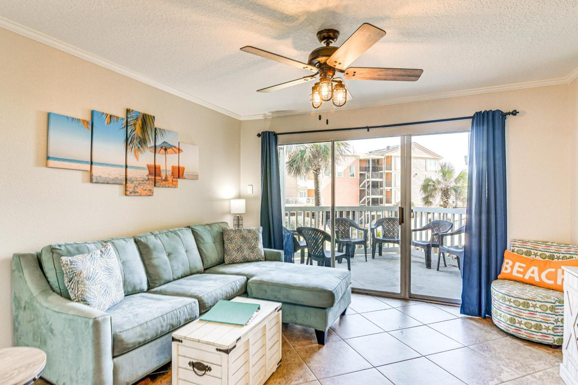 Apartment Vacation - Walk To The Beach!
