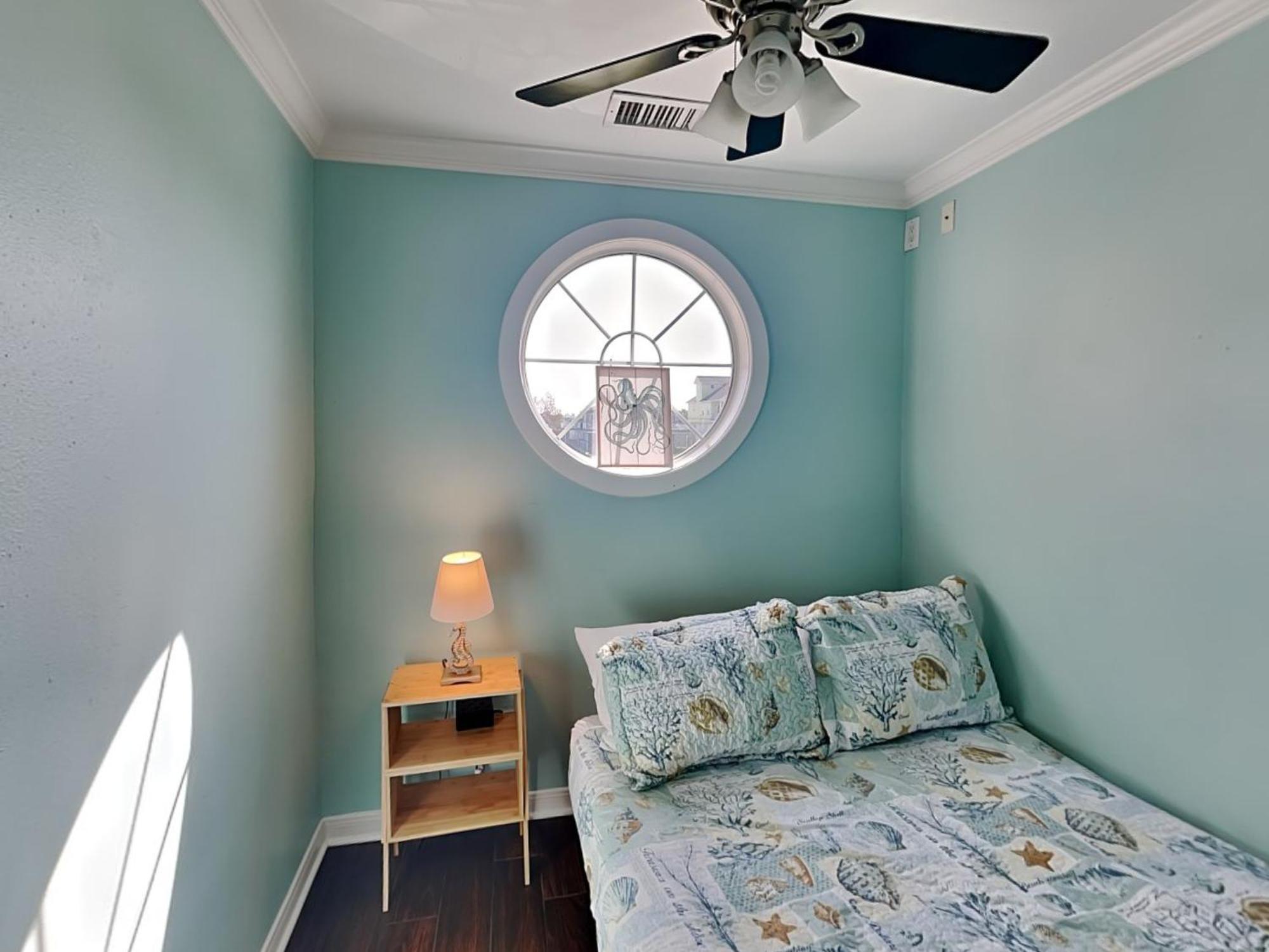 Harbor View Breeze