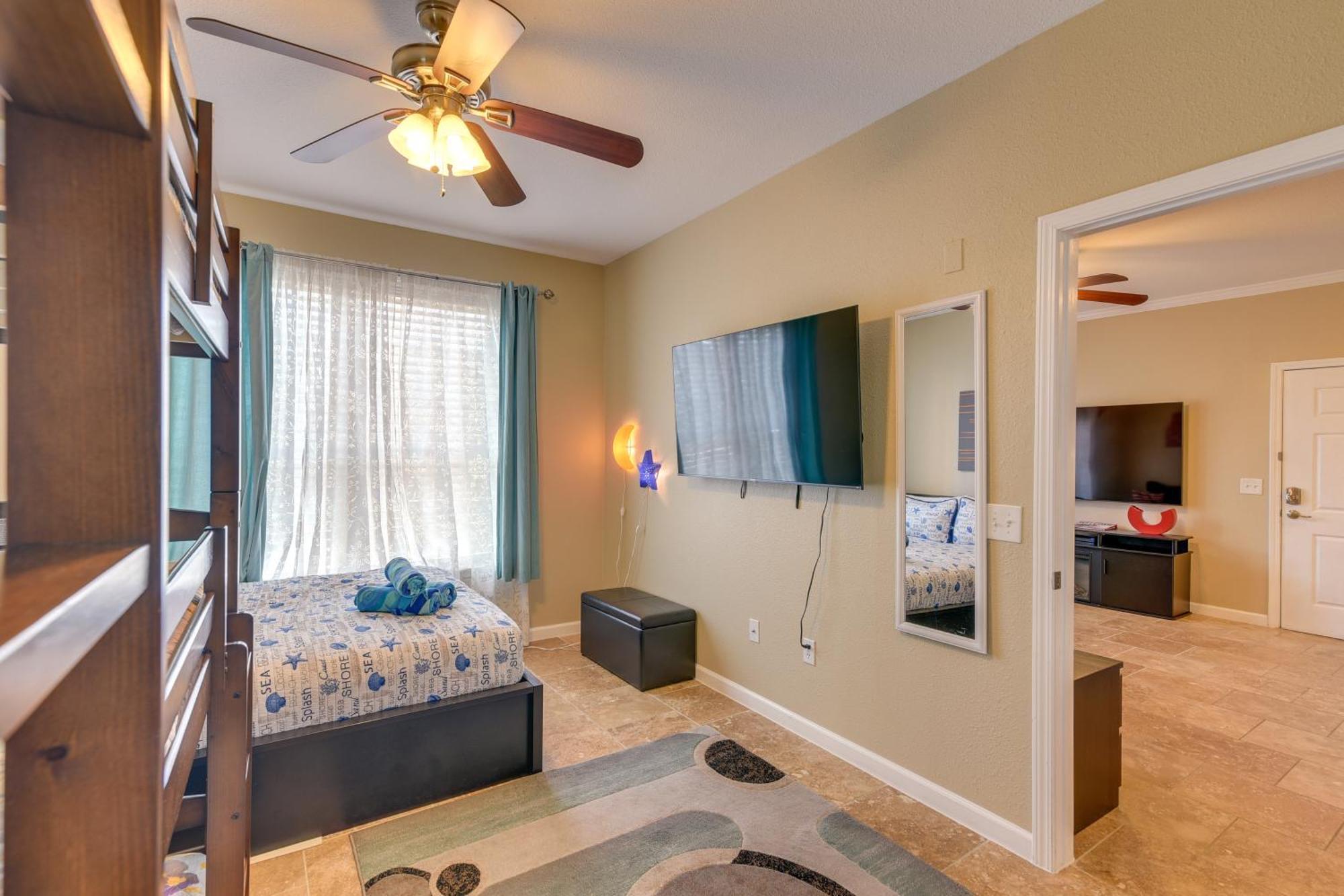 Walkable Close To The Beach!