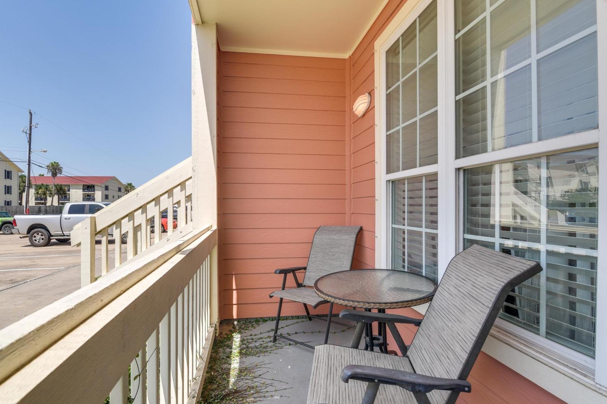 Apartment Walkable Close To The Beach! Galveston