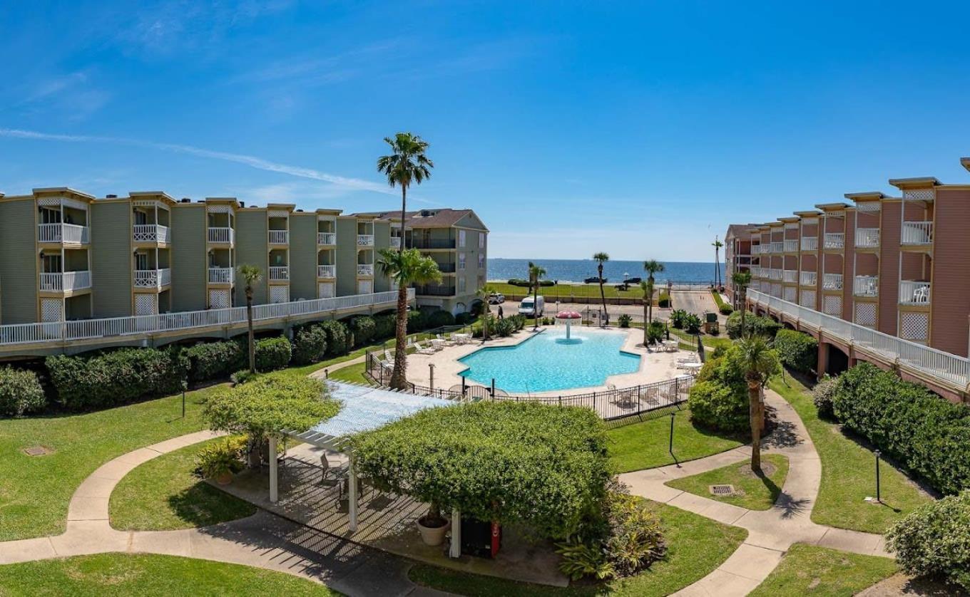 Beautiful Ocean Views At The Victorian *