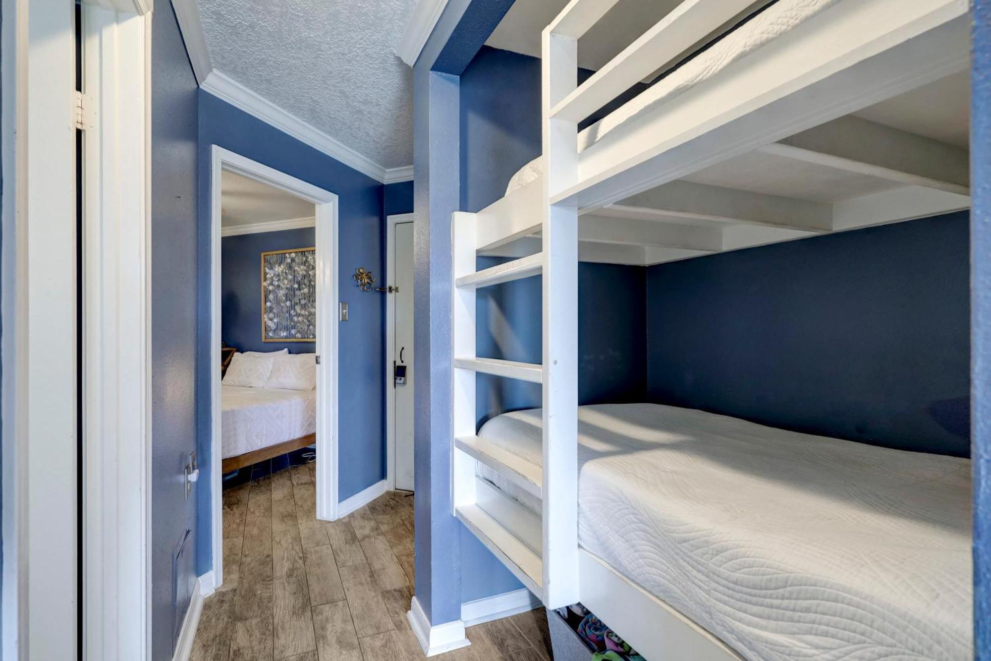 Apartment Beautiful Ocean Views At The Victorian *