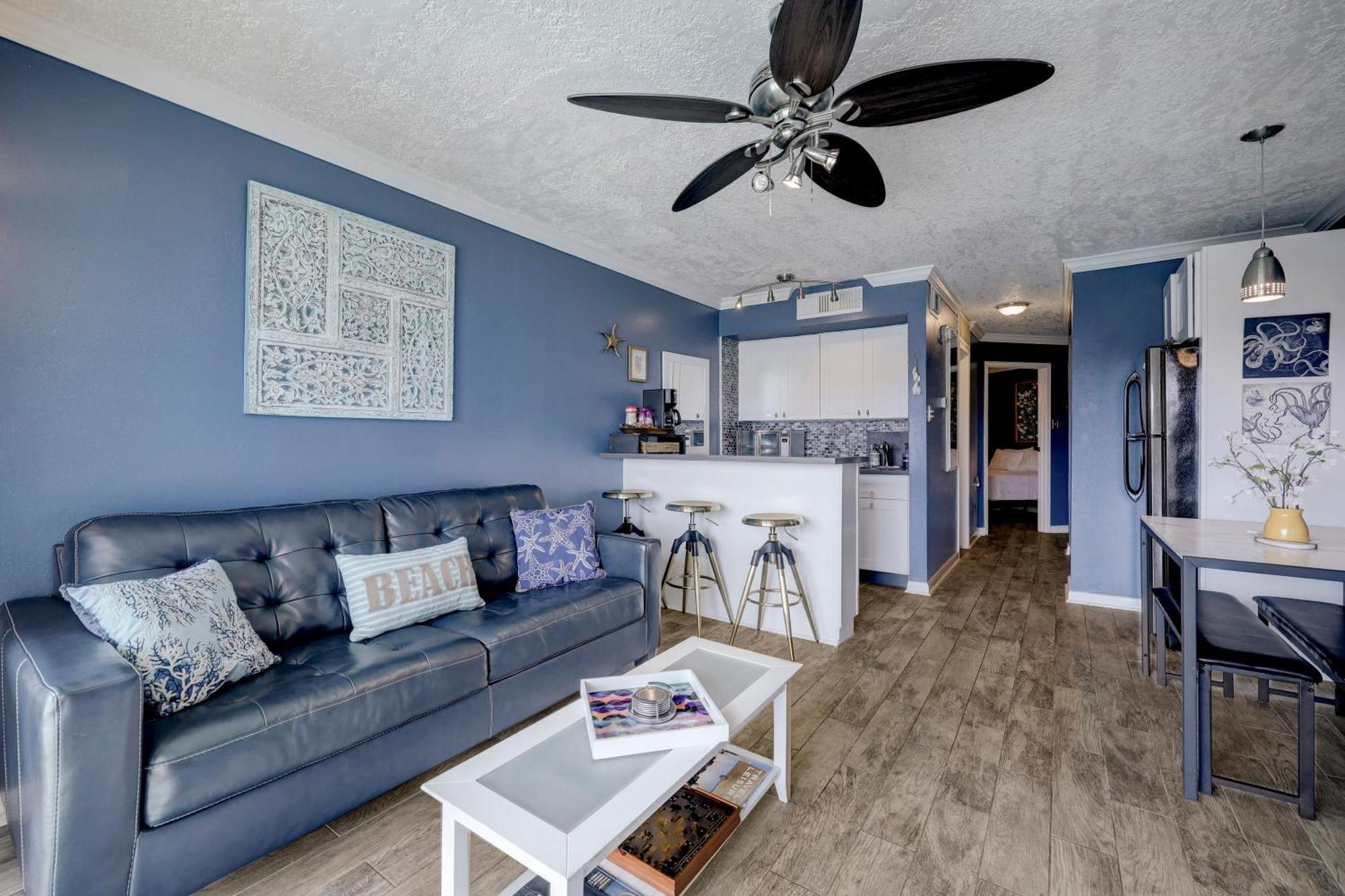 Beautiful Ocean Views At The Victorian Galveston
