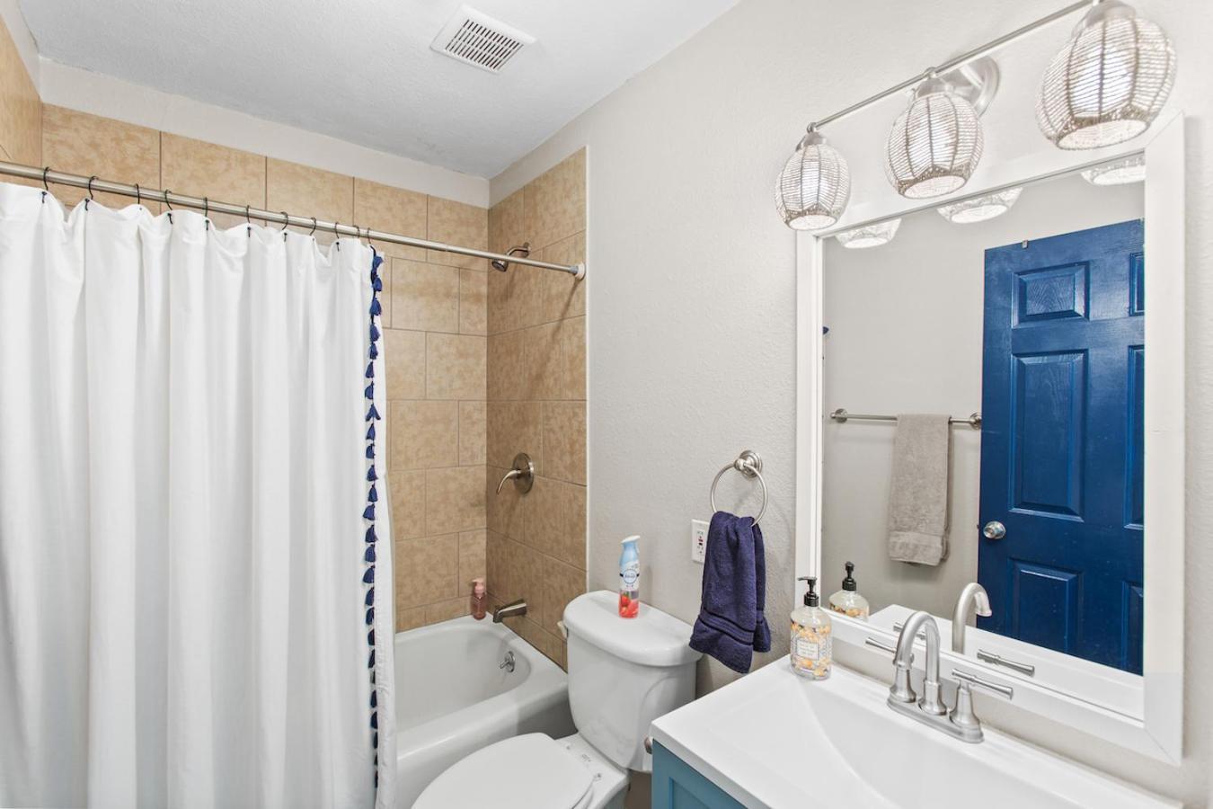 Holiday home The Blue Oasis With Handicap Ramp Access Dog Friendly & Cowboy Pool Galveston
