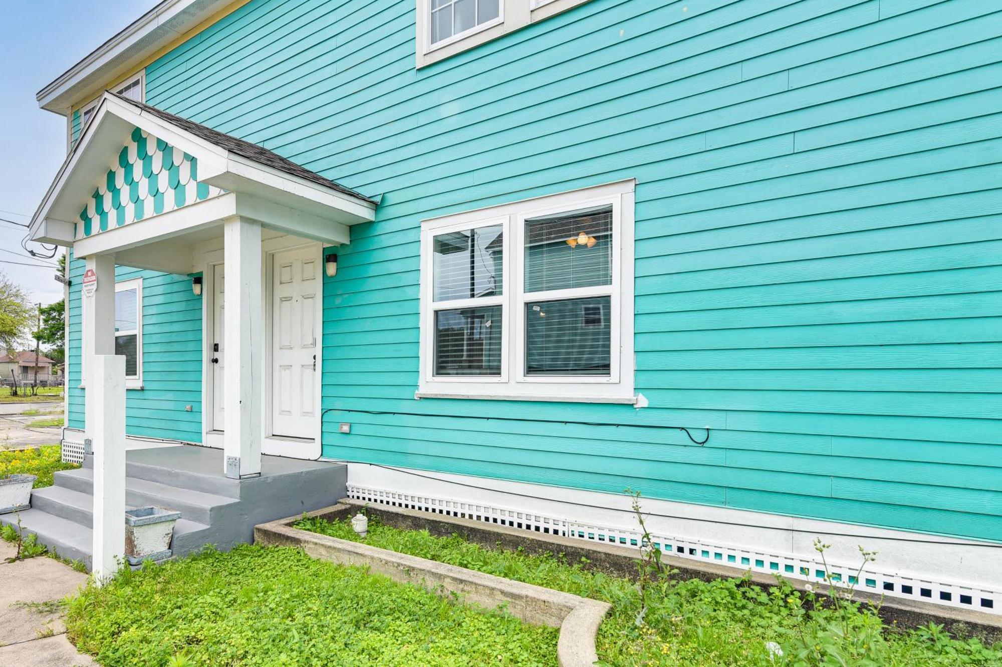 Bright Townhome Less Than 1 Mi To Downtown! Galveston
