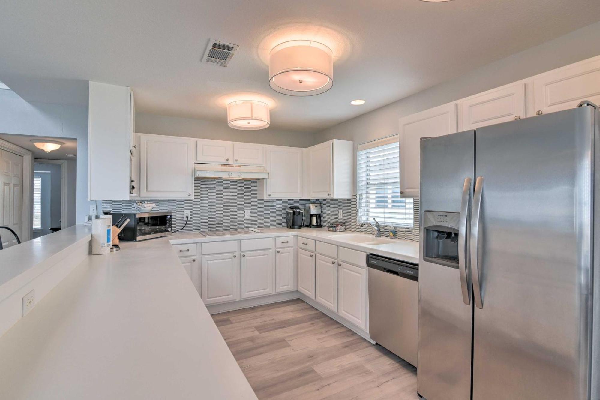 Holiday home Oceanfront - Walk To Beach! Galveston