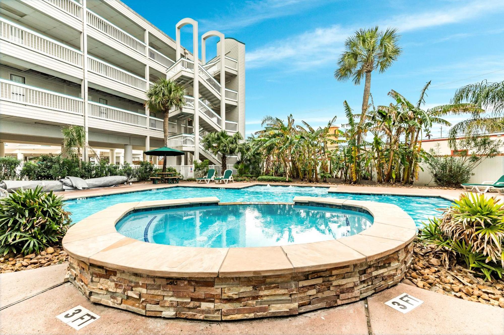 Apartment Casa Del Mar Beachfront Ii