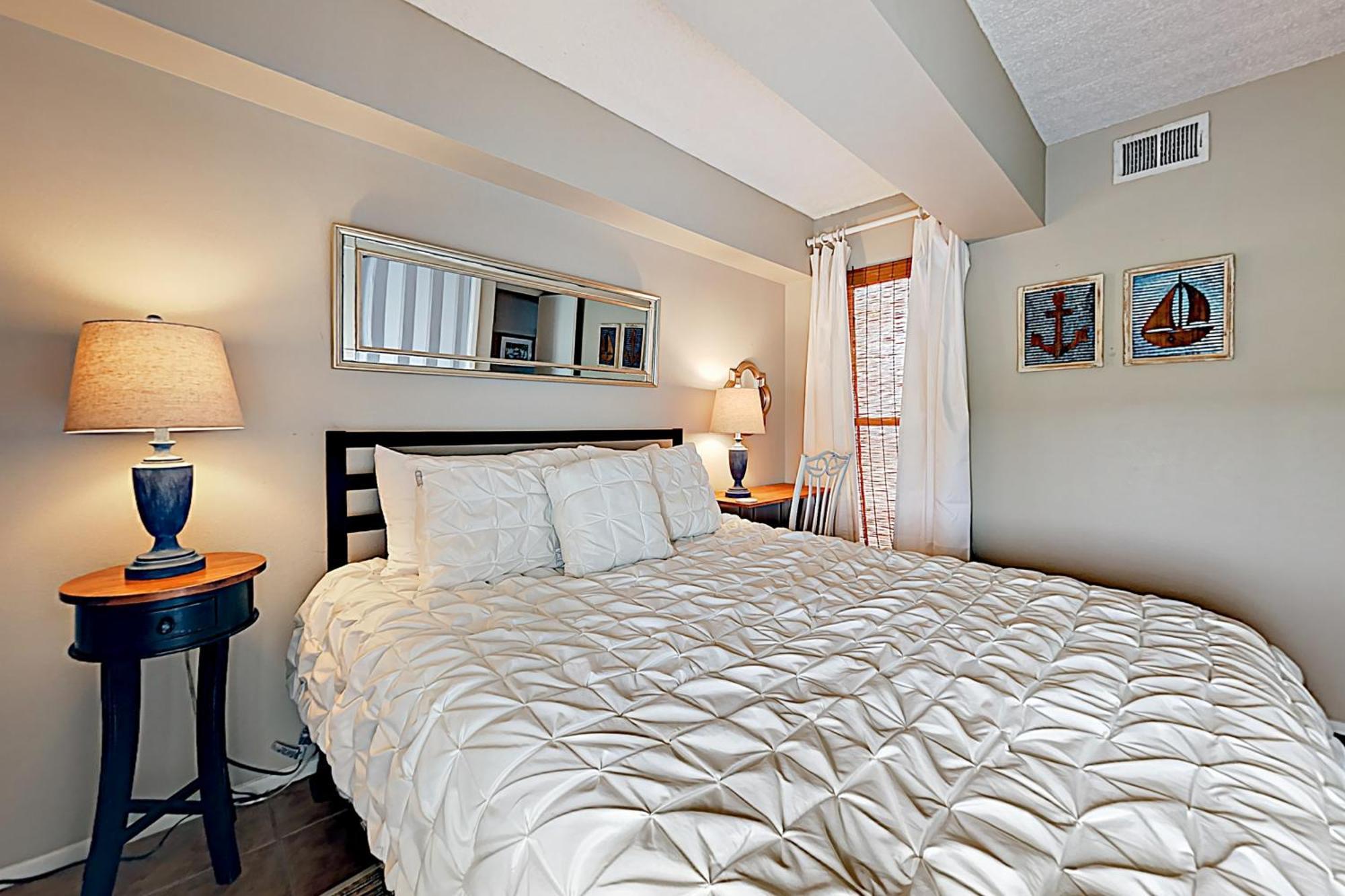 Apartment Seawall *