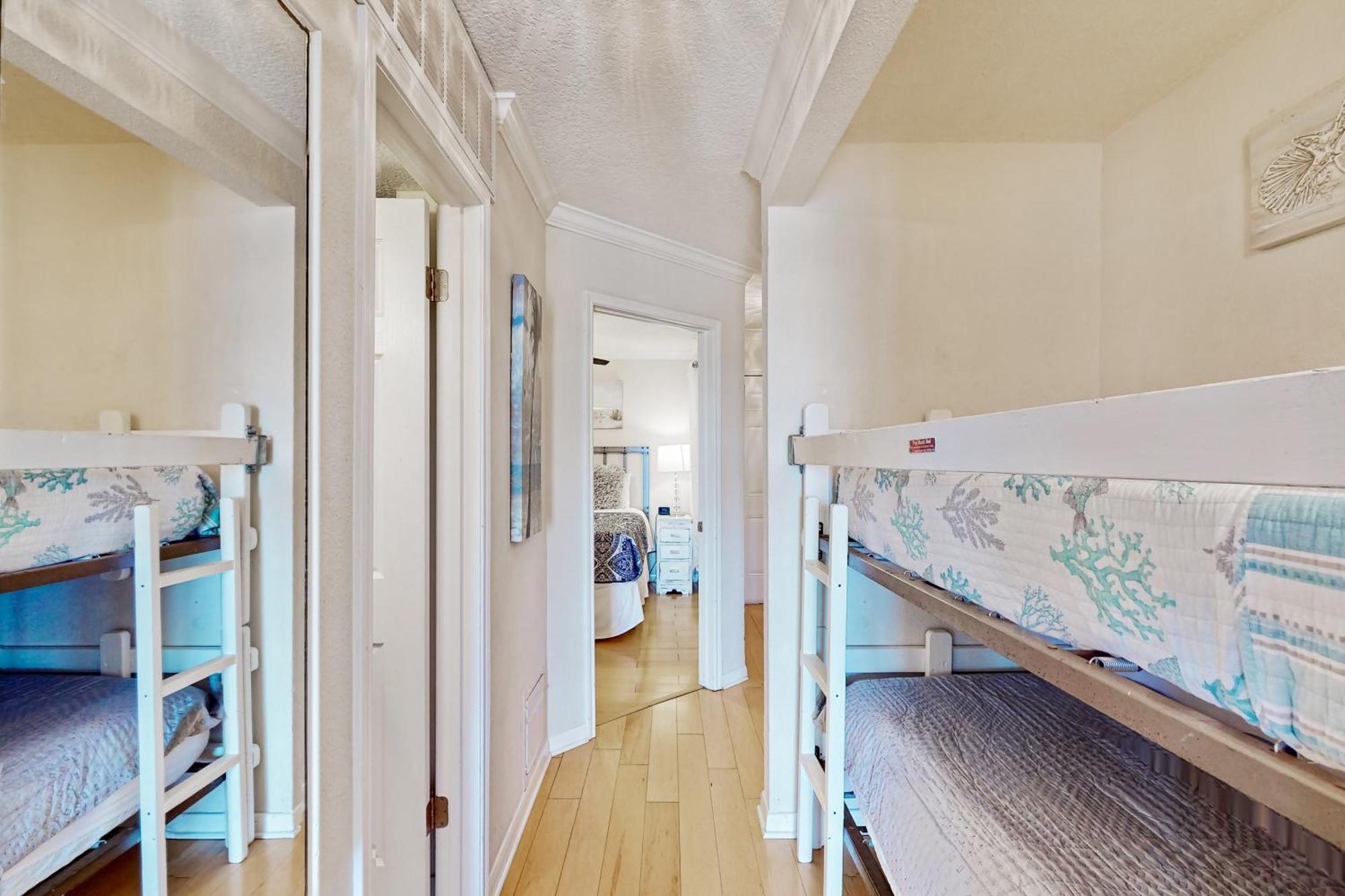 Apartment Victorian #9227 Galveston