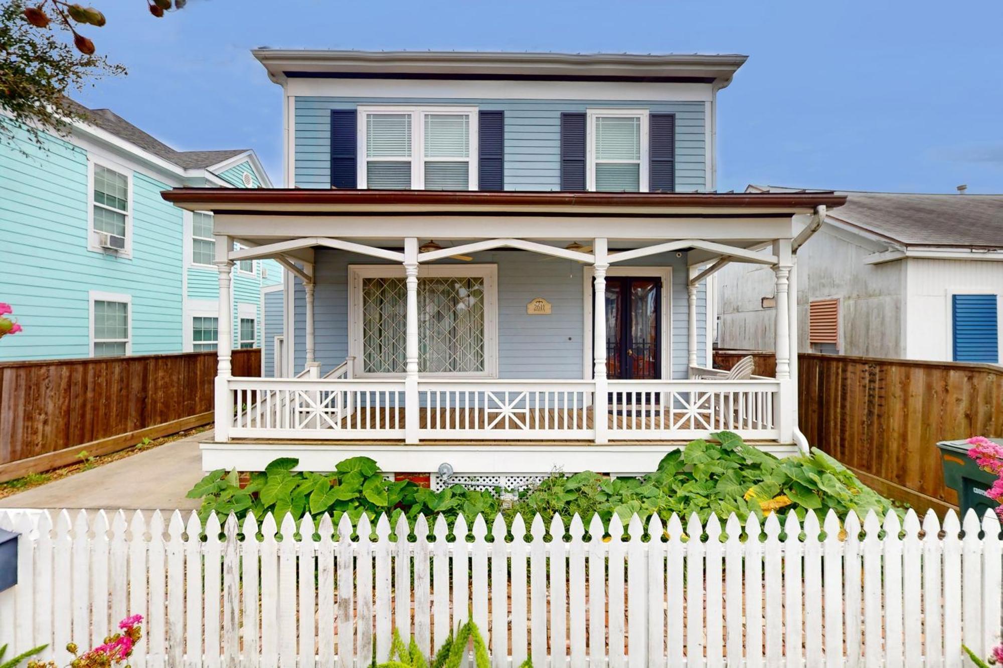The Beachy & Charming Whale Holiday home *