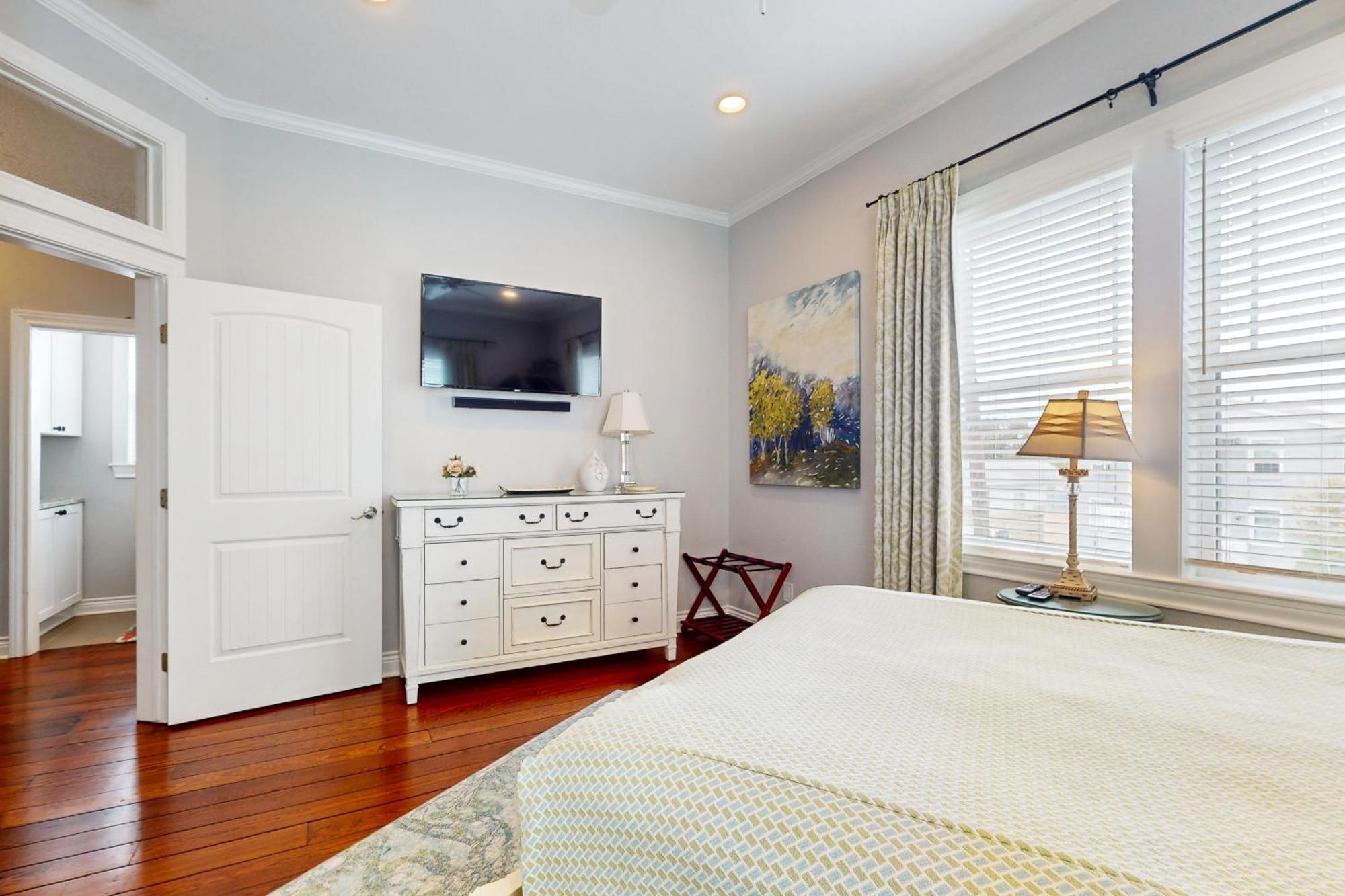 The Beachy & Charming Whale Holiday home Galveston