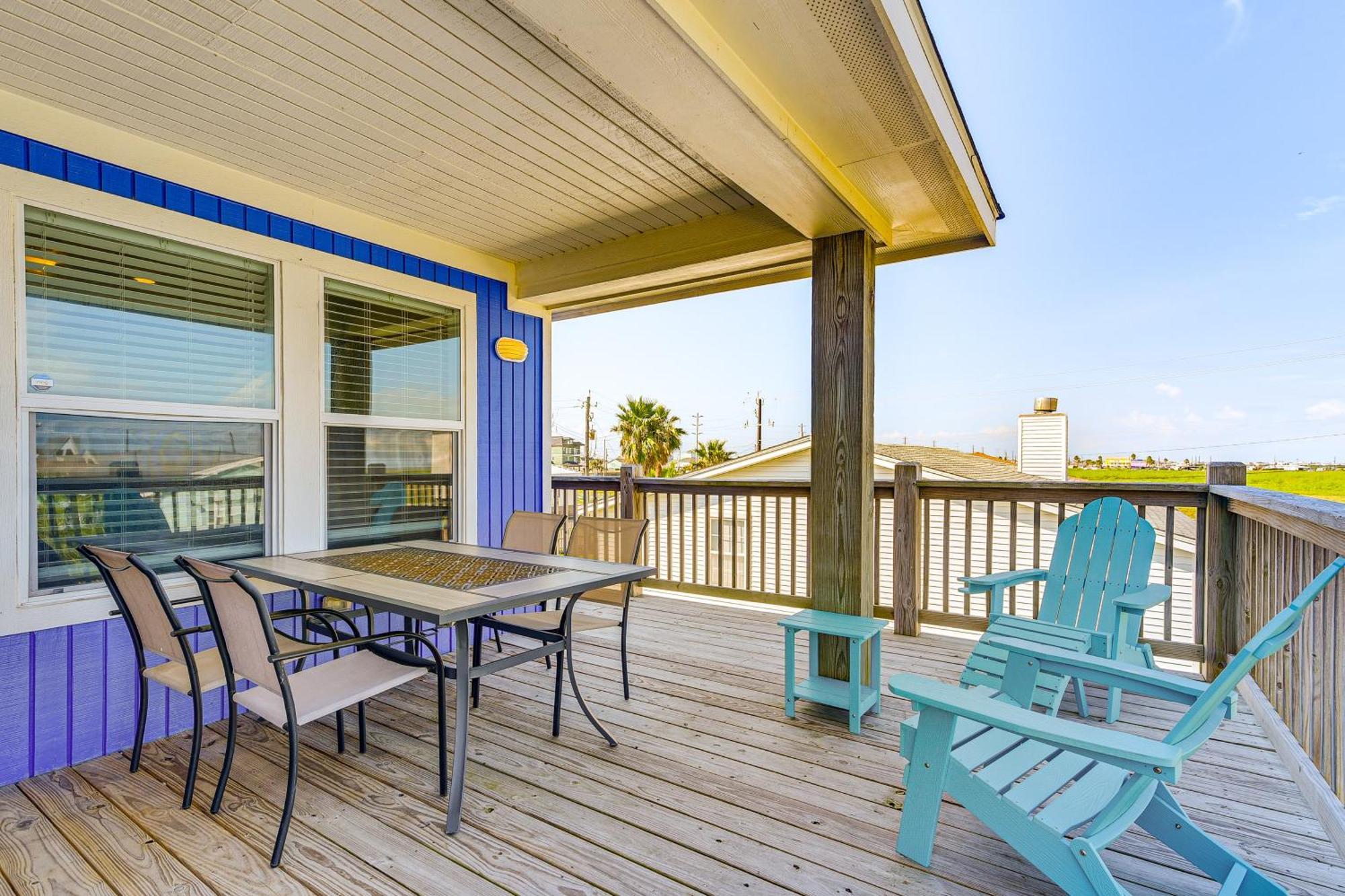 Holiday home Walk To With Golf Cart! Galveston