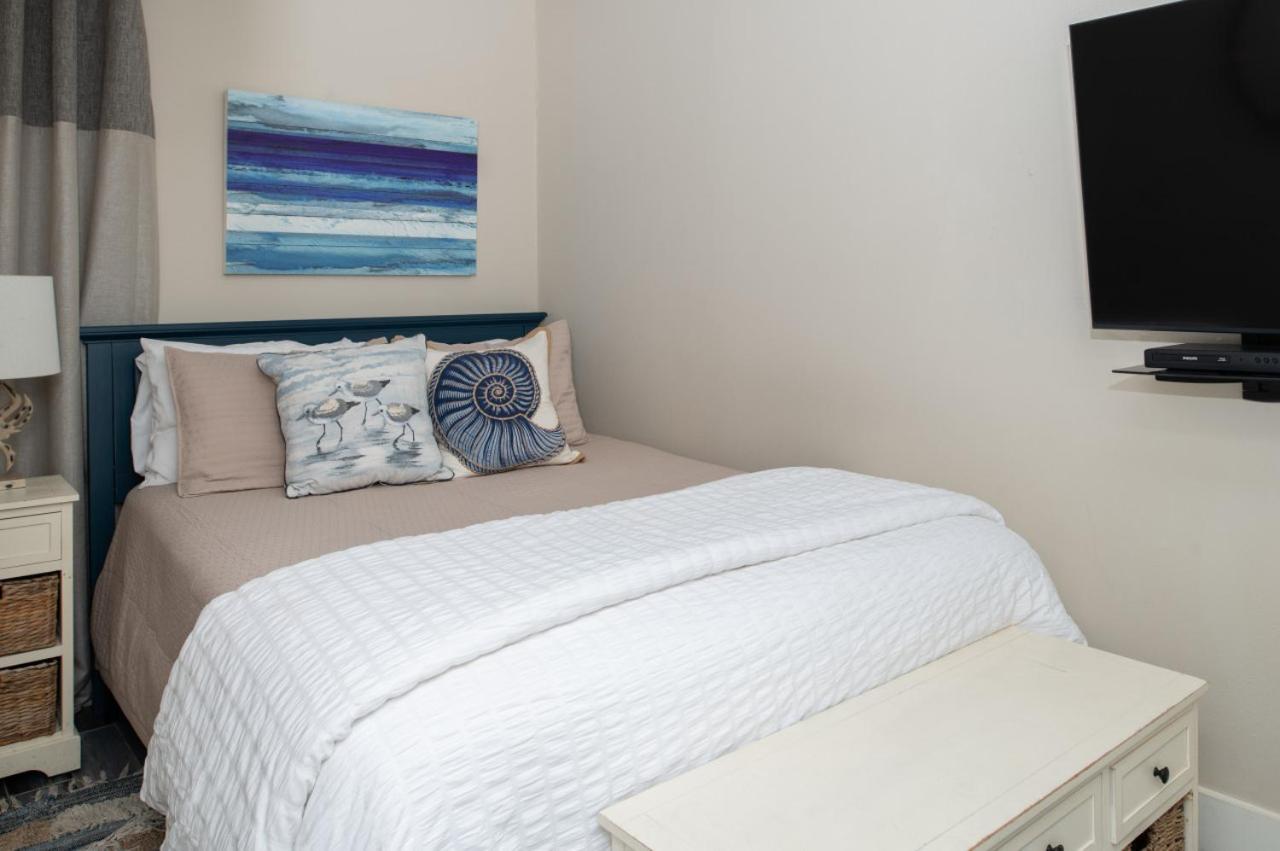Cdm 304 - Beachfront Serenity * Galveston