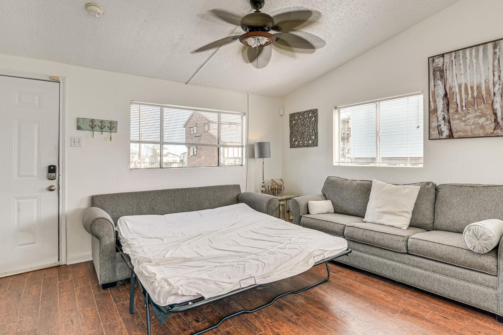 Beachfront Retreat With Deck - 5 Mi To Schlitterbahn Holiday home *