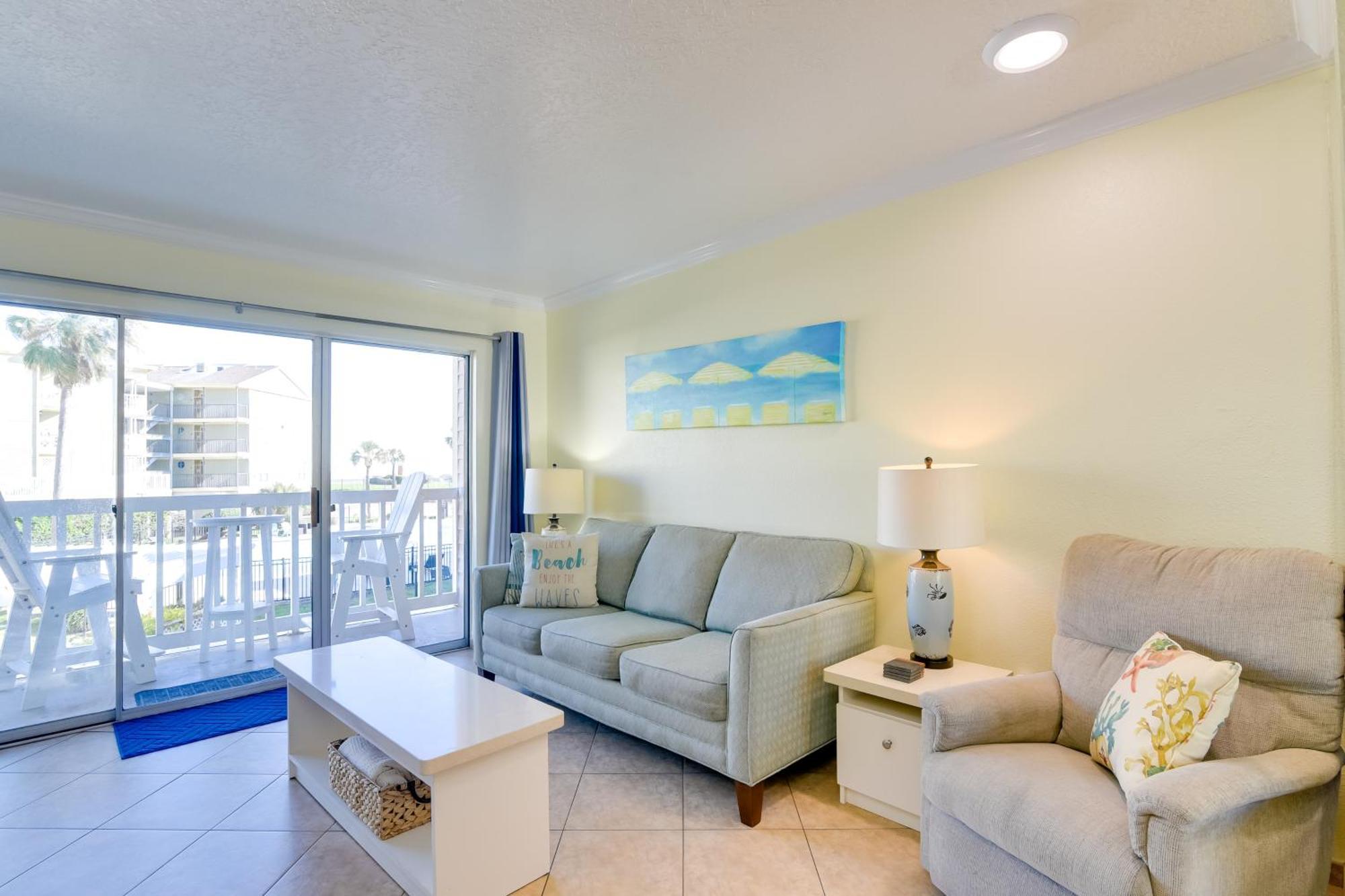 Coastal Walk To Shoreline! Apartment Galveston