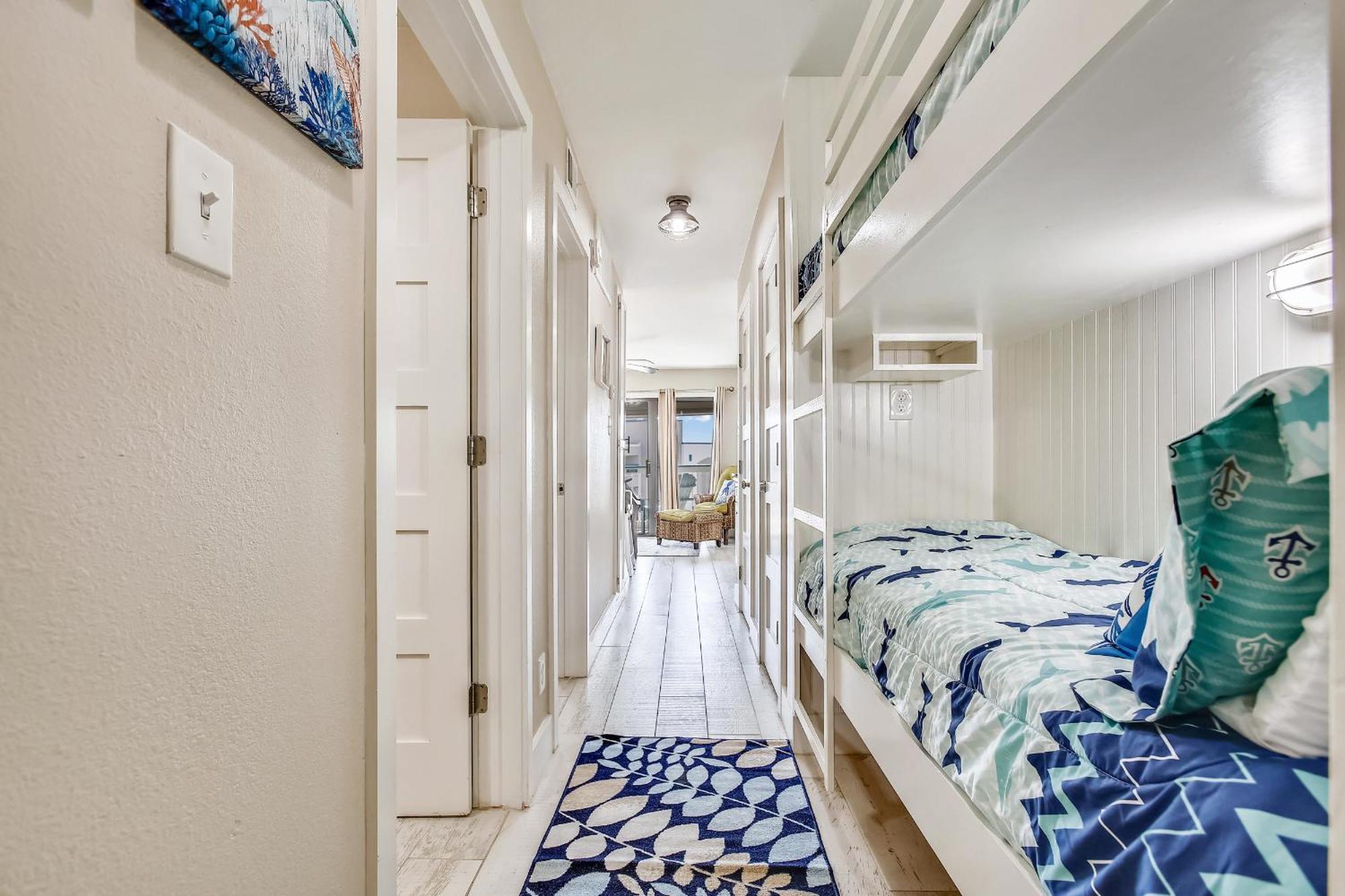 Casa Del Mar 365-beach Days Apartment Galveston