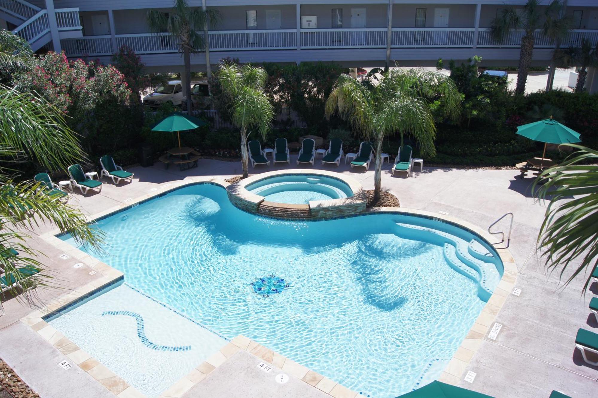 Casa Del Mar 365-beach Days Apartment Galveston