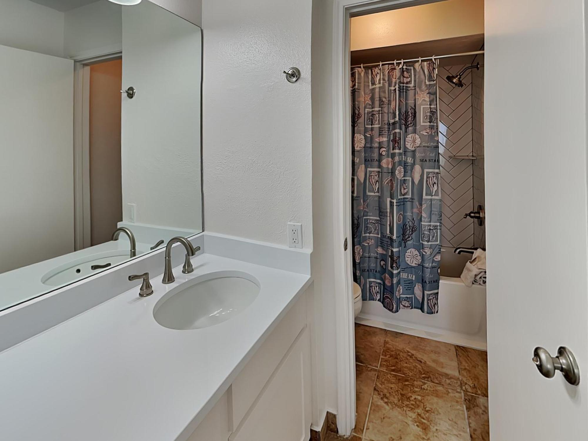 Victorian 8104-gulf Dreams Apartment Galveston