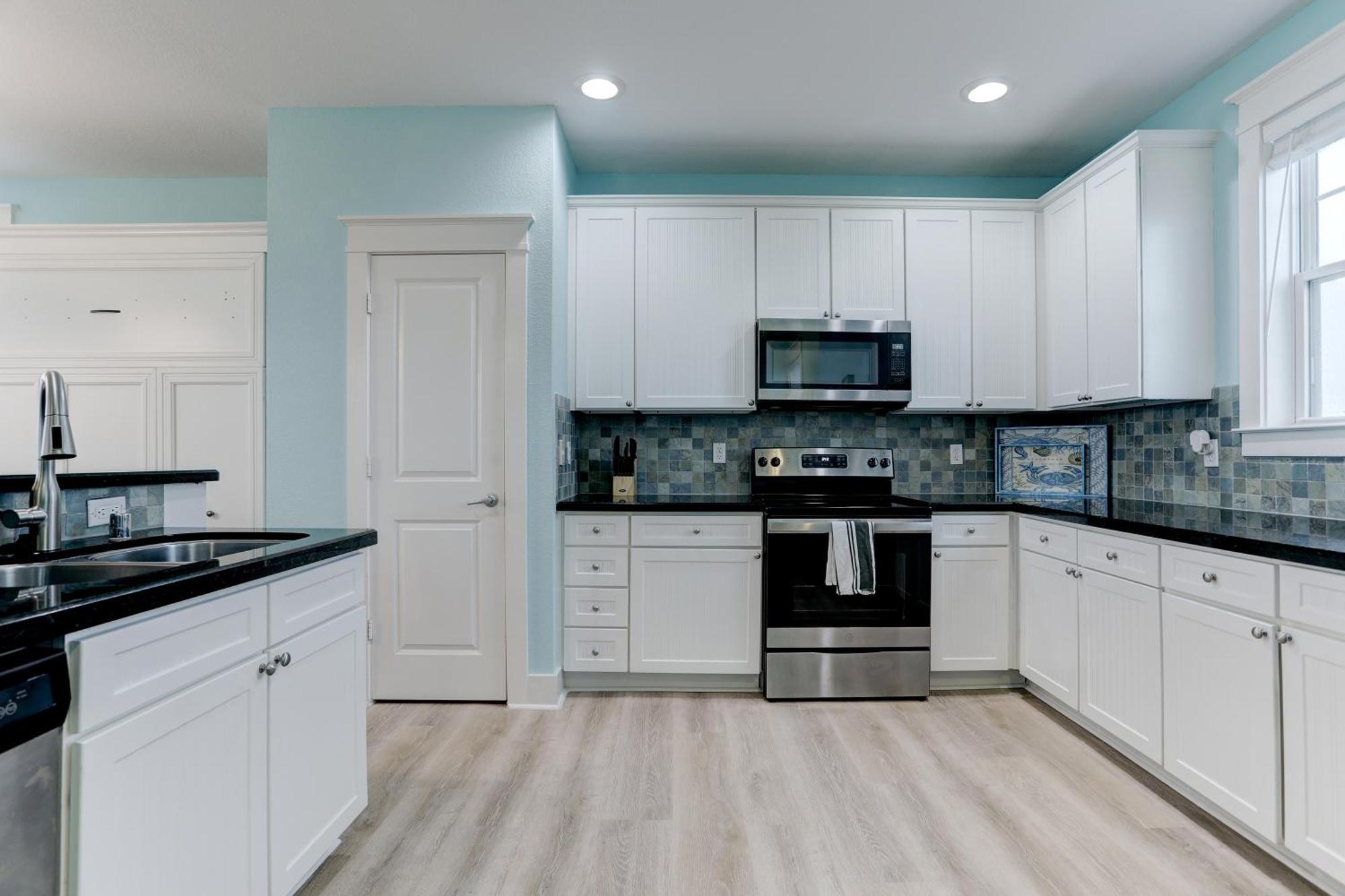 Cozy With Amenities, Oceanbay, Views And 3 Decks! Holiday home Galveston