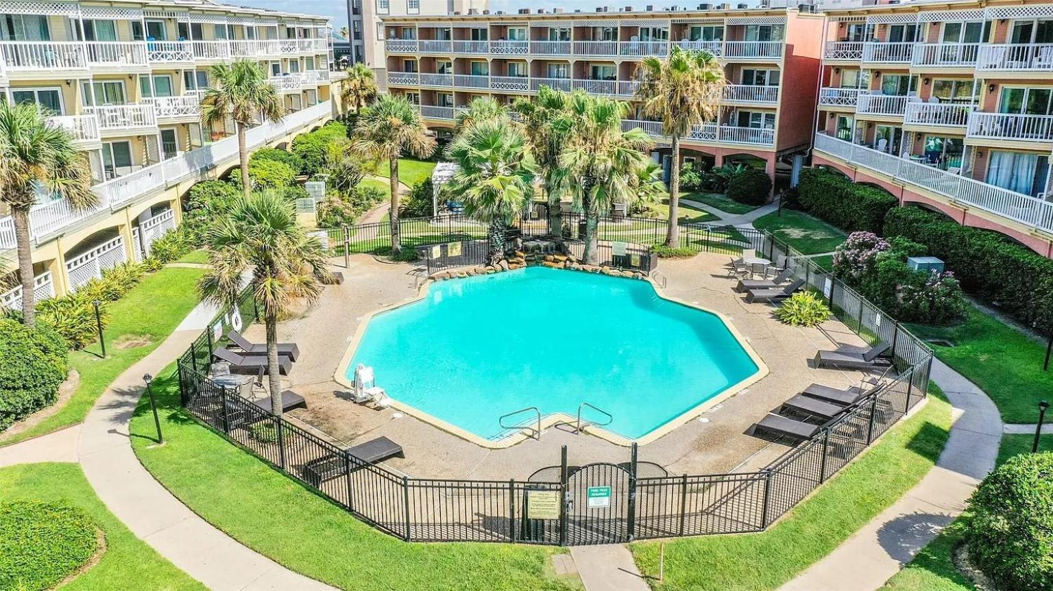 Ocean & Pool Views On Seawall - Shoreline 08 Apartment Galveston