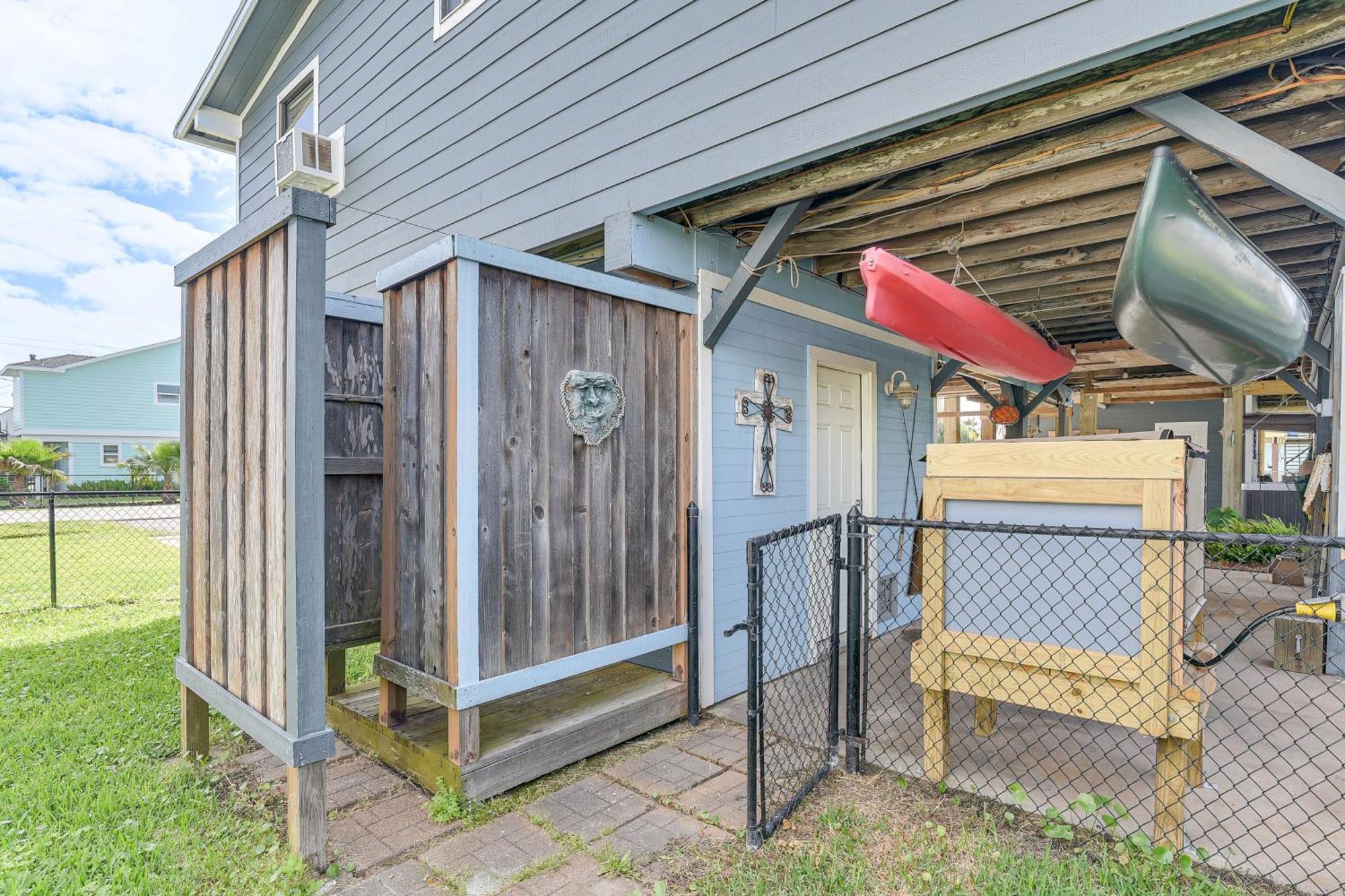 Holiday home With Shared Hot Tub - Walk To Beach! *
