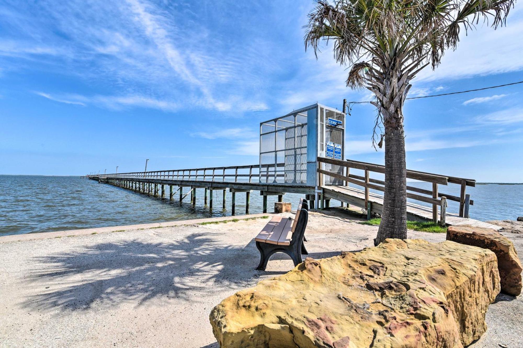 Holiday home With Shared Hot Tub - Walk To Beach!