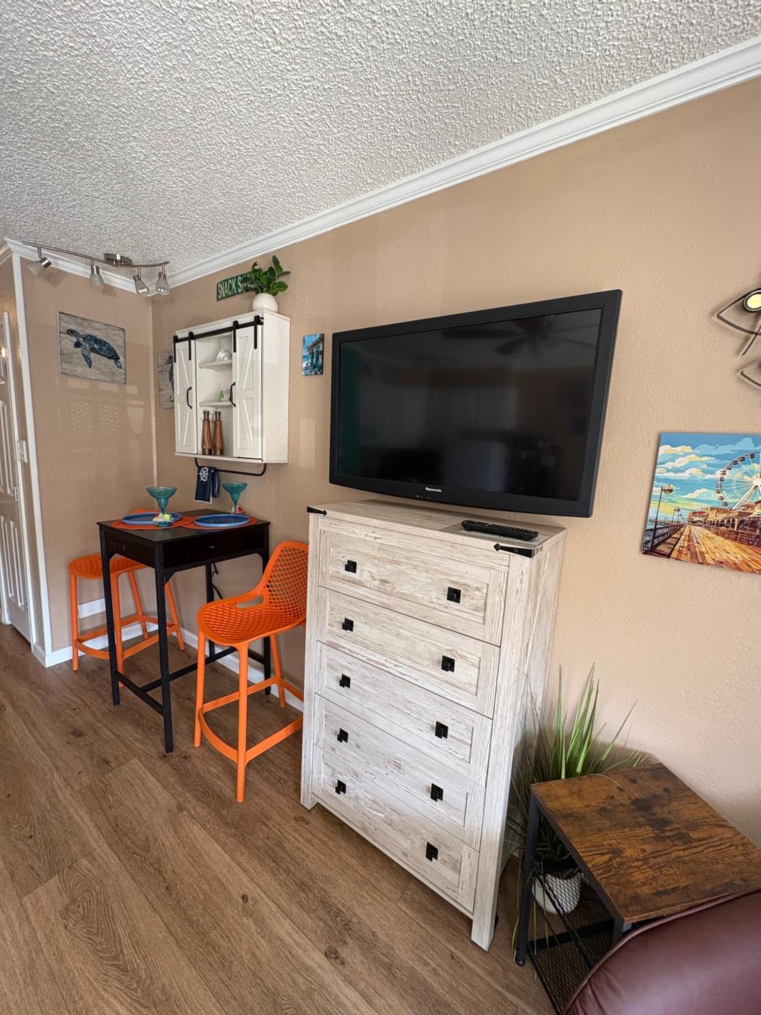 Seawall Breeze In Apartment