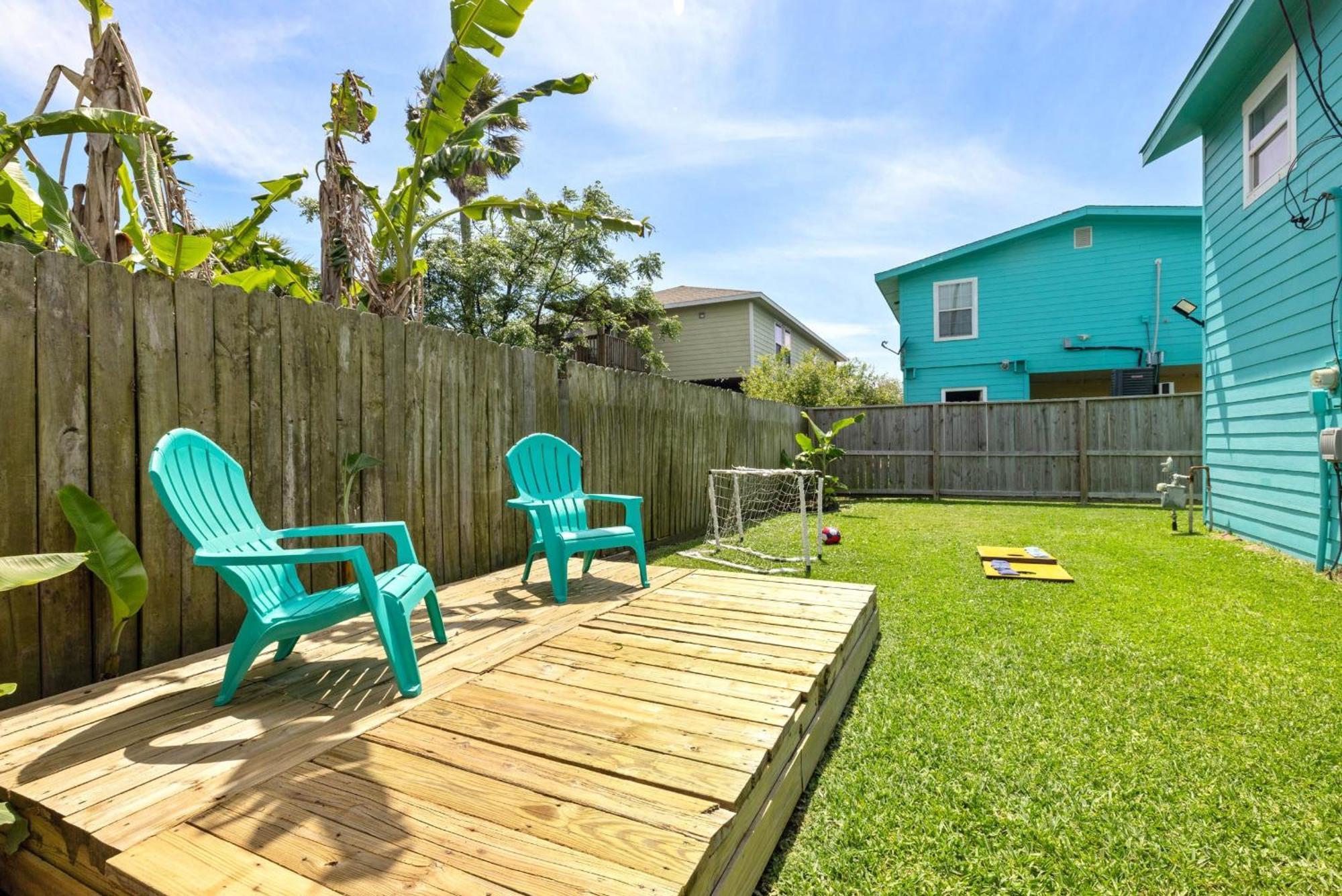 Nr Pier Oasis Game Tables Yard Bbq Galveston