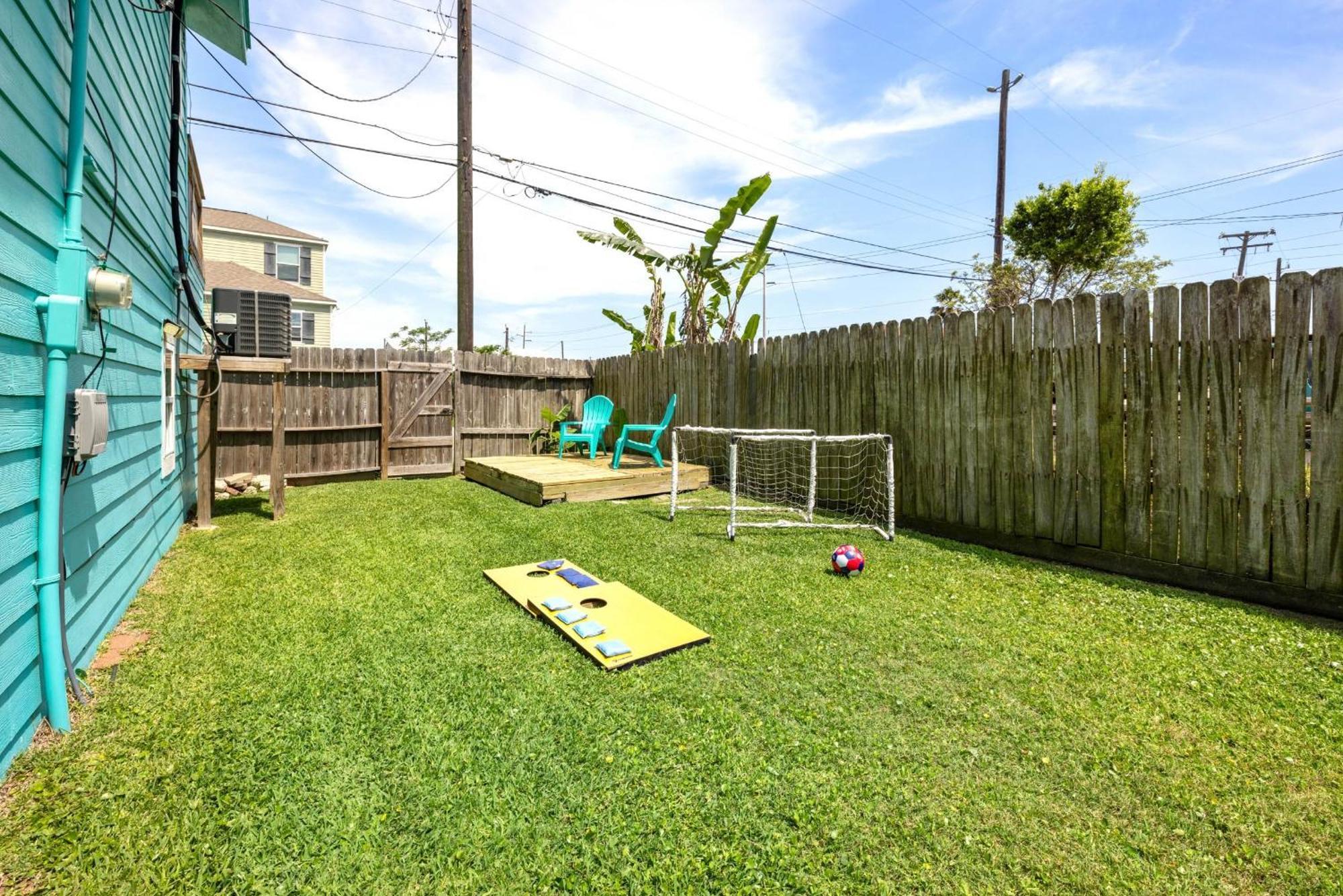 Nr Pier Oasis Game Tables Yard Bbq