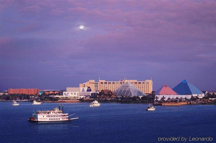Moody Gardens And Convention Center Resort