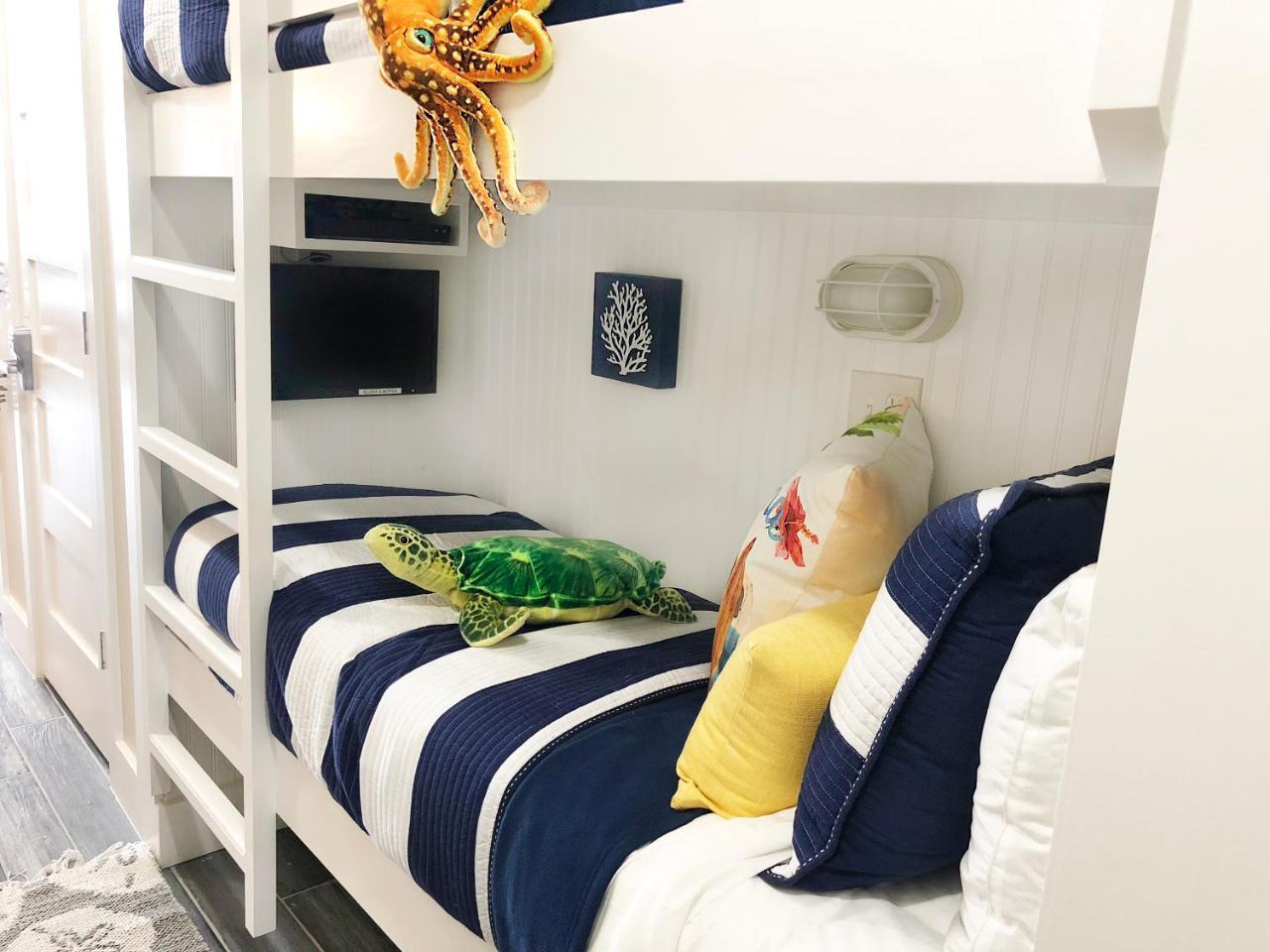 Holiday home Cdm 304 - Beachfront Serenity *