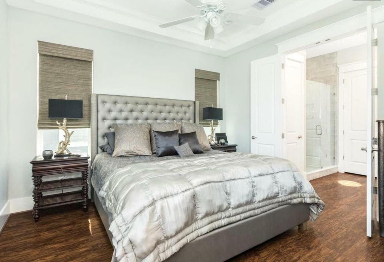 Villa Beachfront Bliss Galveston
