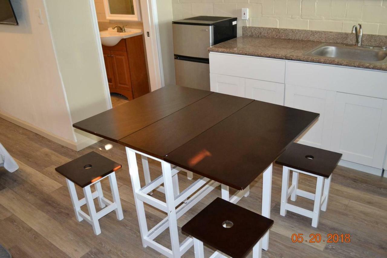 Coastal 4, Across Street From Beach Galveston