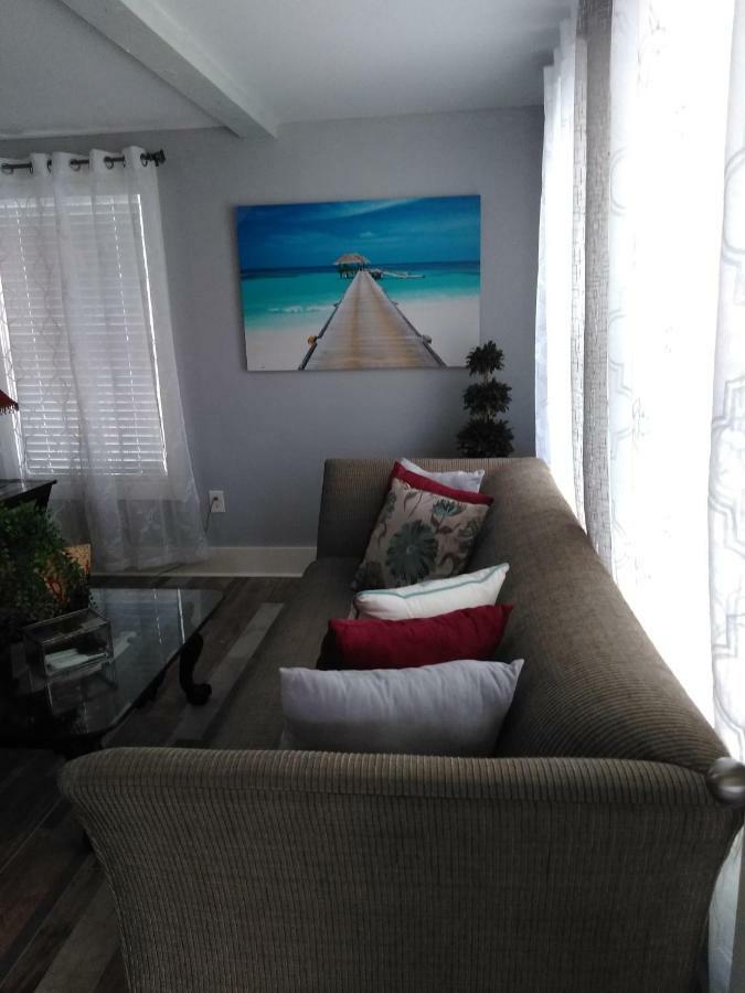 Holiday home Aworldaway! Casual Elegance By The Beach. Galveston